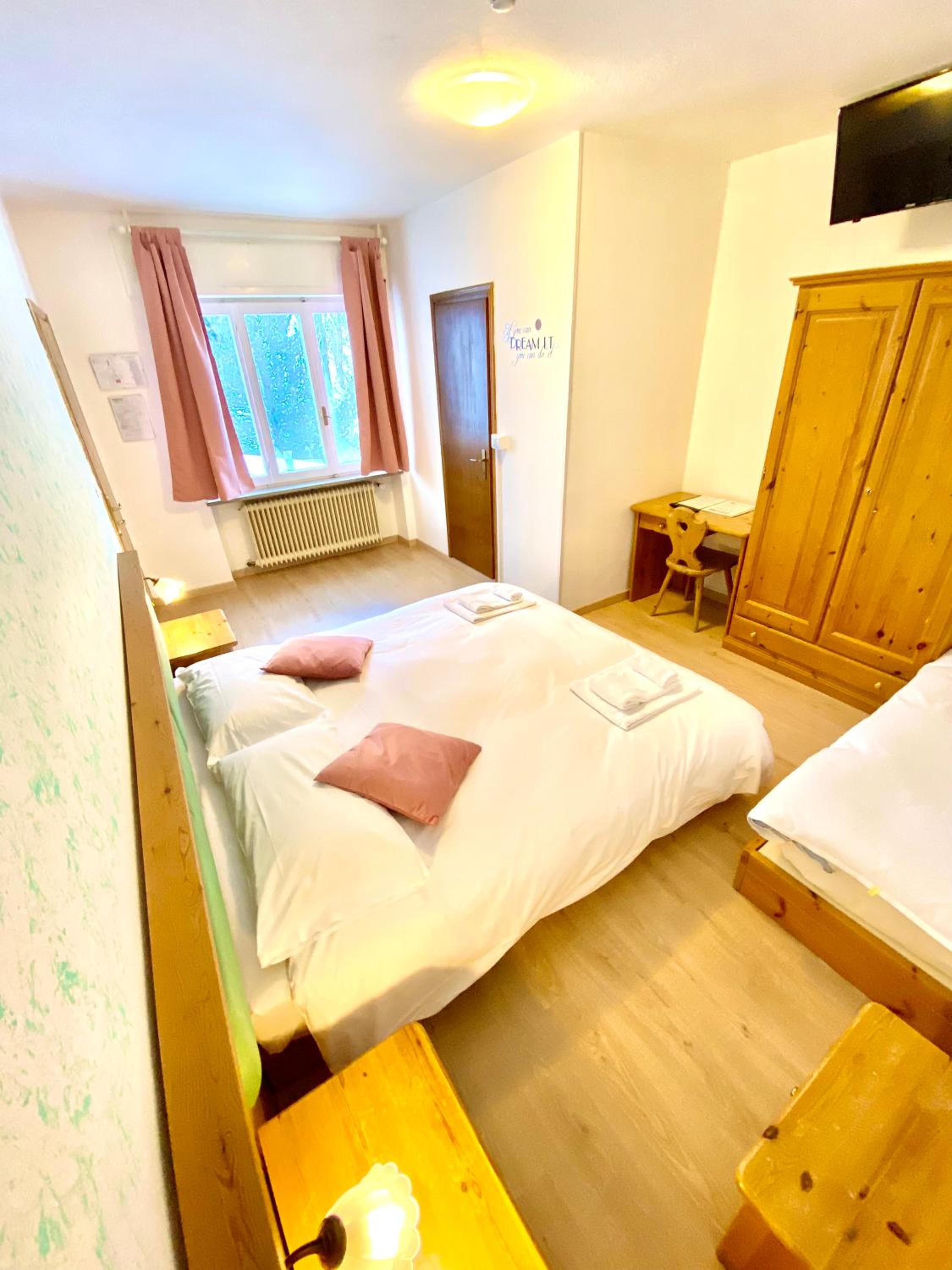 Triple Room - Photo 5