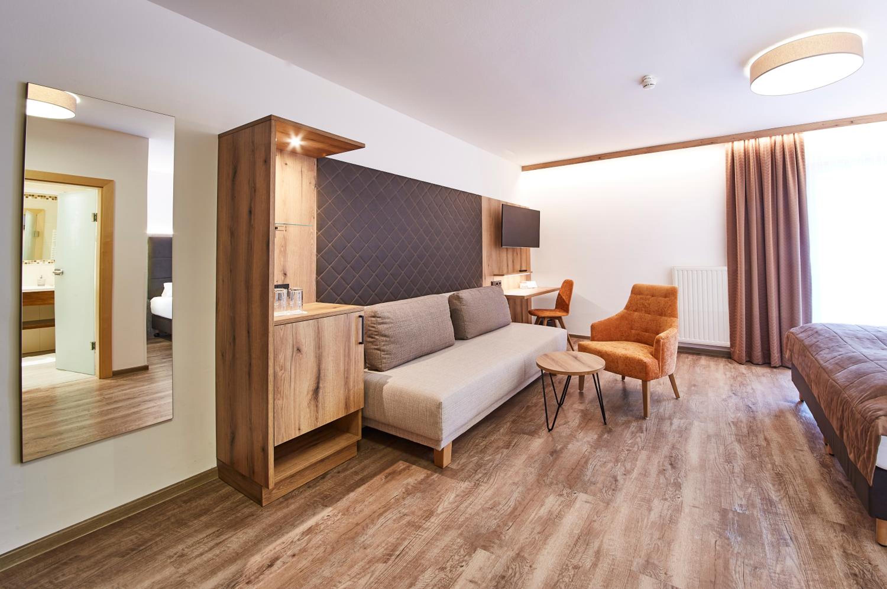 Standard Family Room with Balcony  - Photo 6
