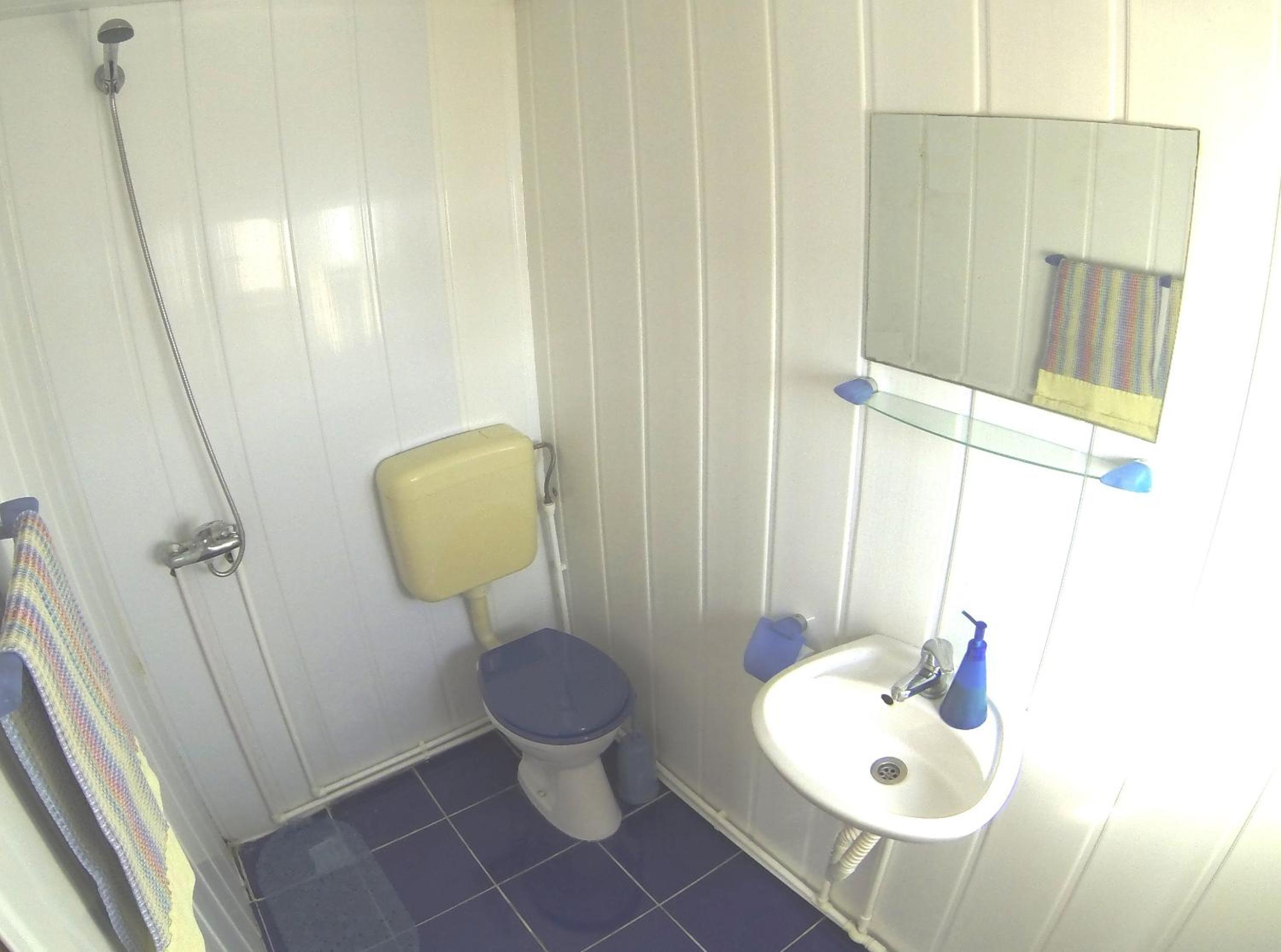Double Room with Shower photo 3