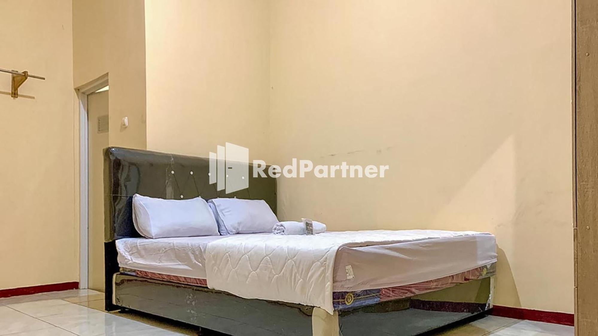 Twin Room - Photo 1