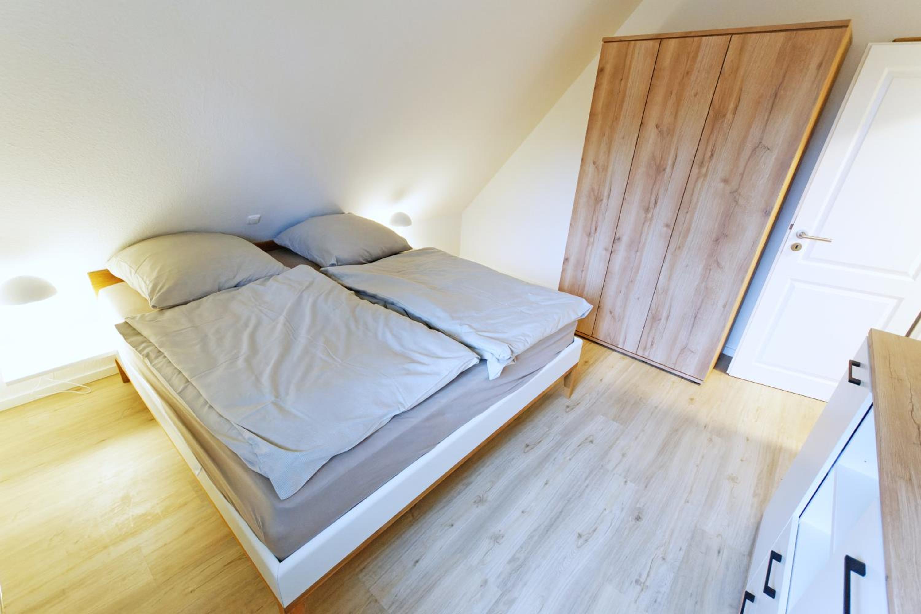 Apartment with Balcony photo 3