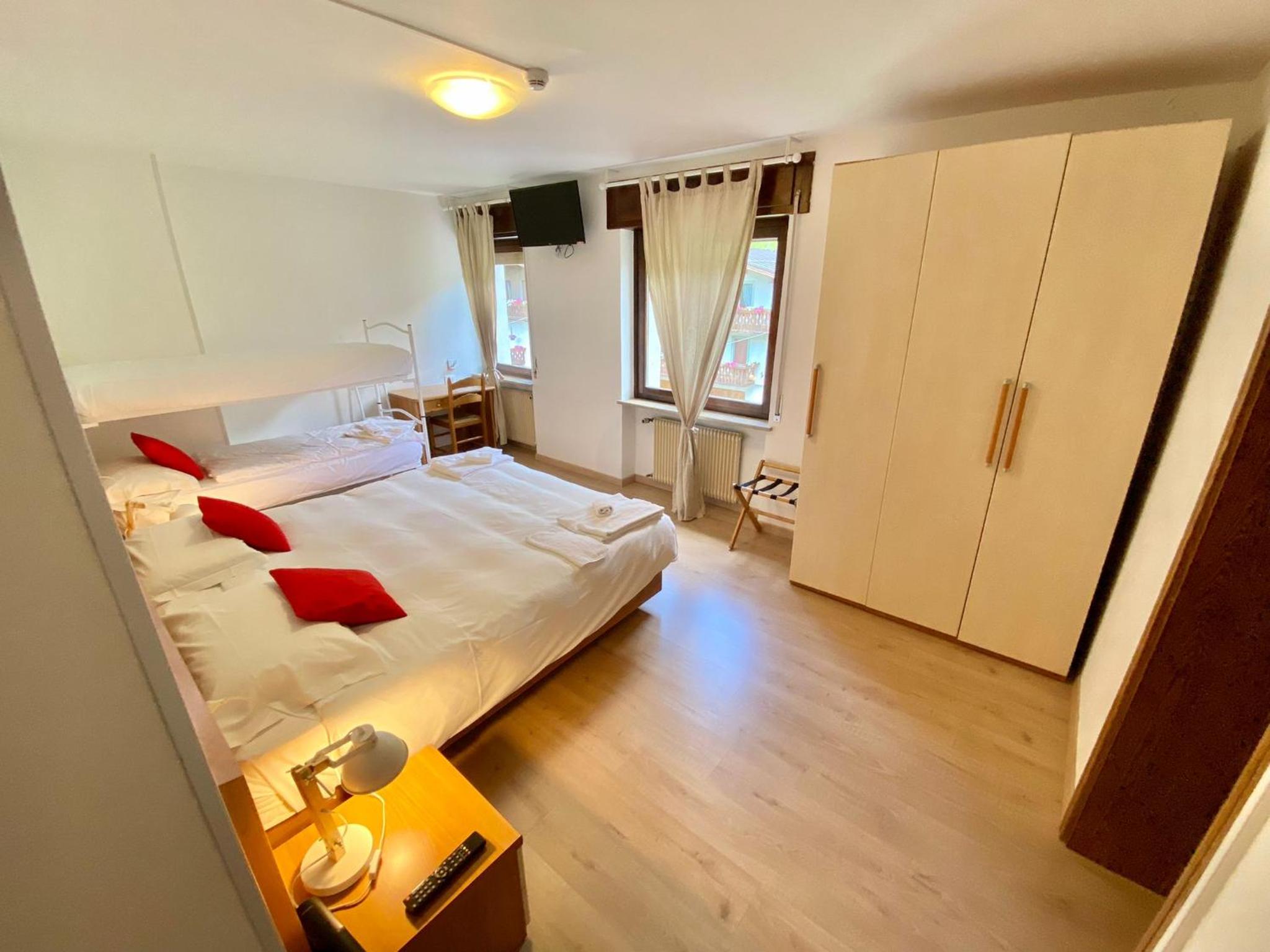 Quadruple Room - Photo 10