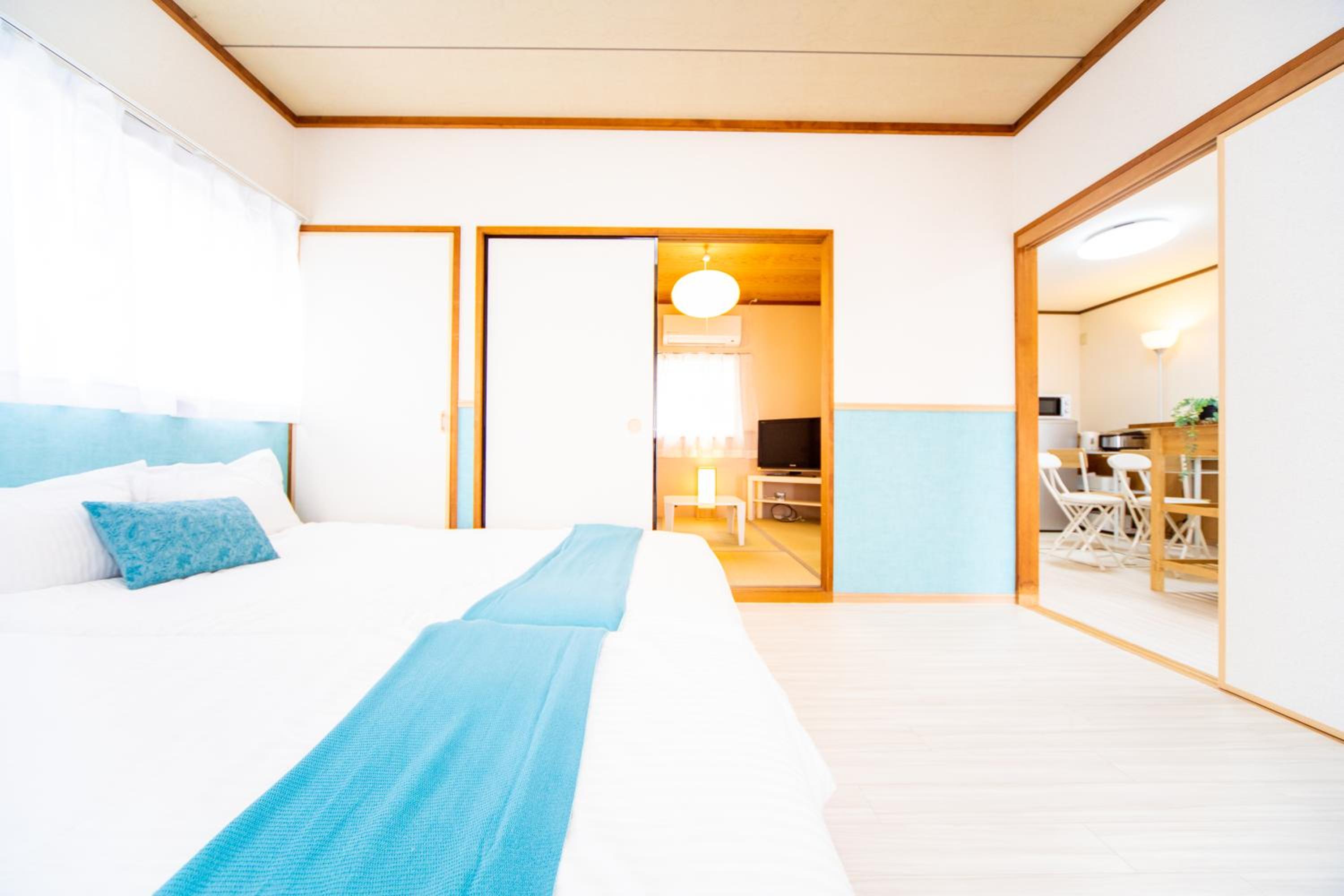 Two-Bedroom House - Photo 15