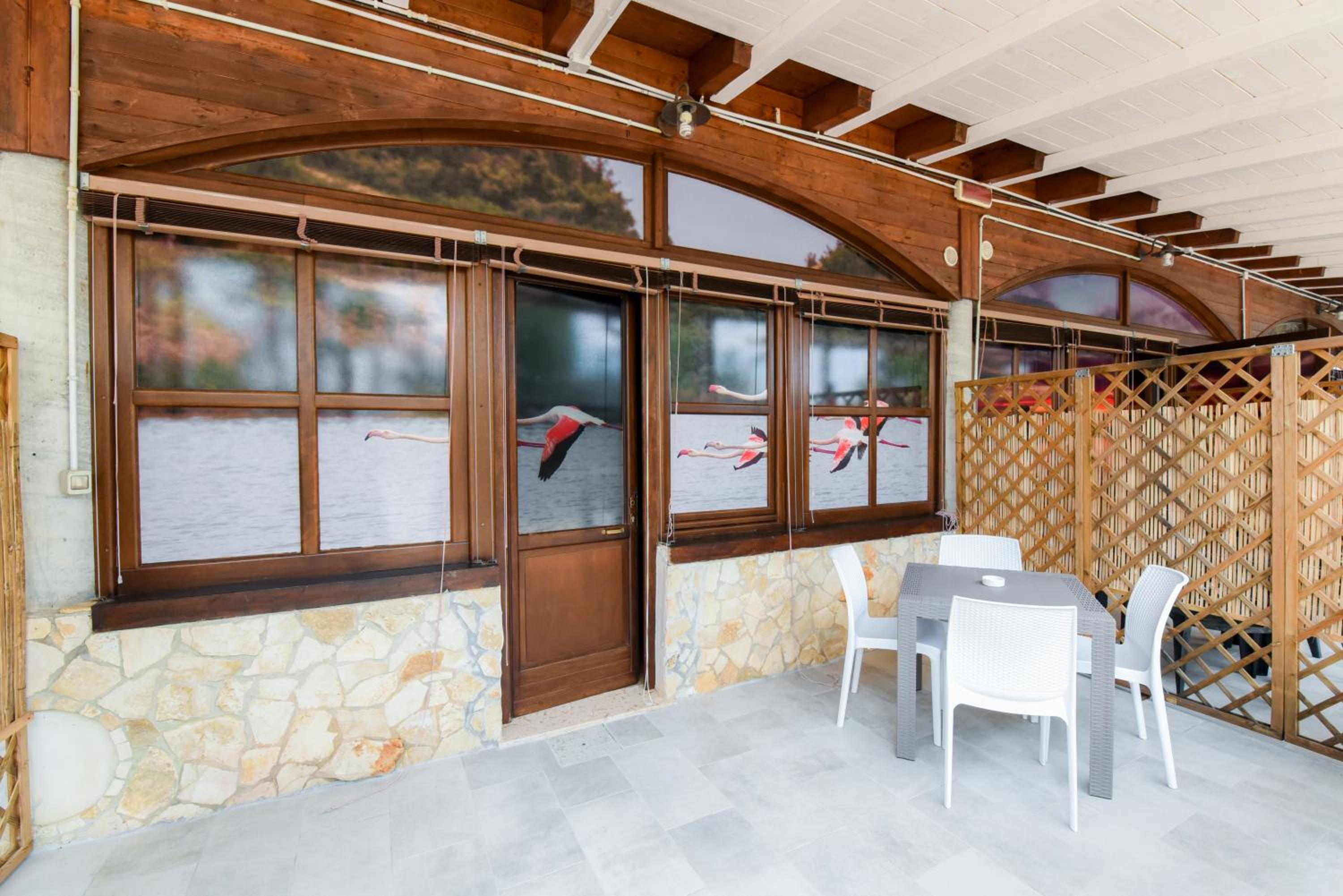 Studio (4 Adults) - Photo 21