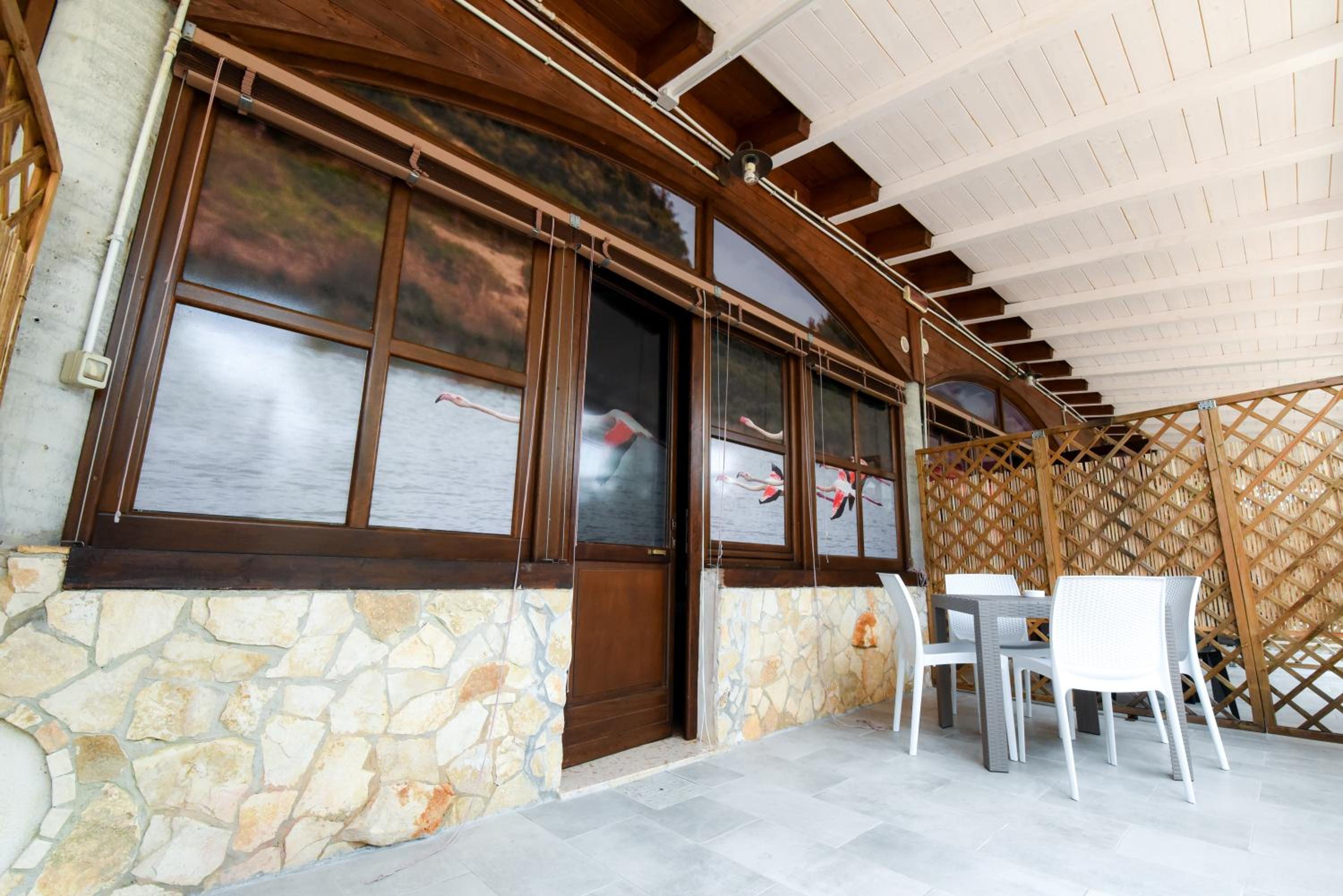 Studio (4 Adults) - Photo 22