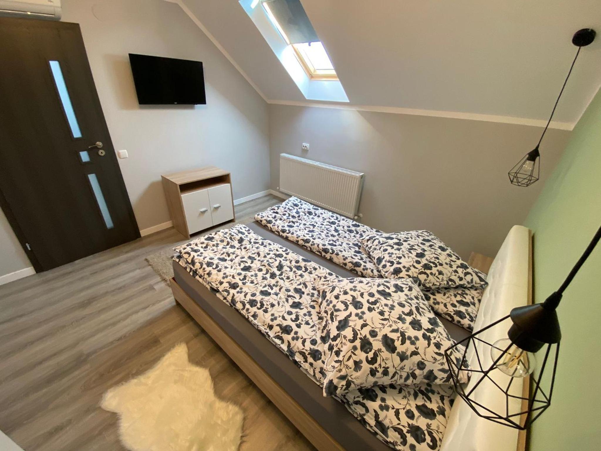 Two-Bedroom Suite - Photo 23