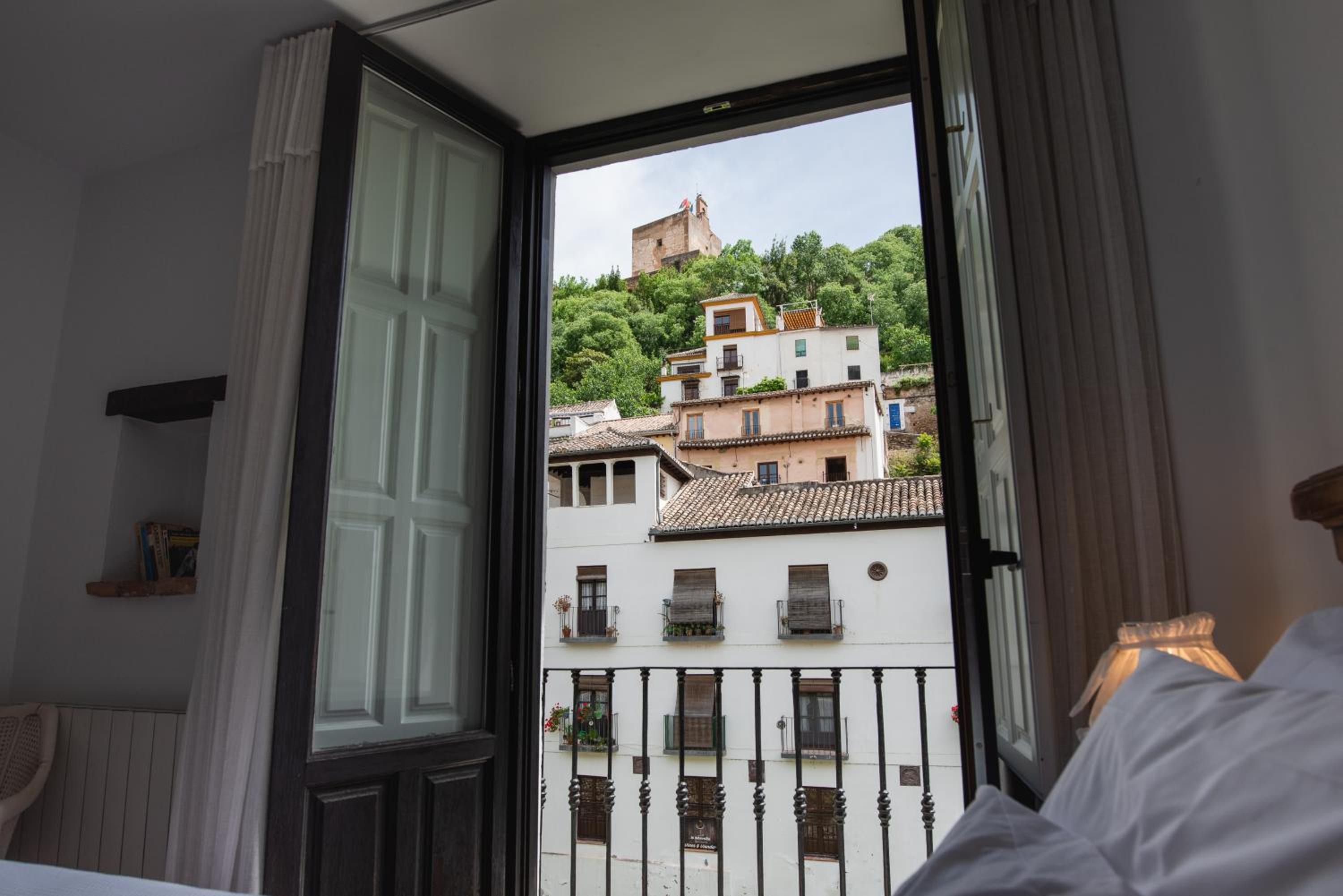 Double Room with Alhambra Views - Photo 7
