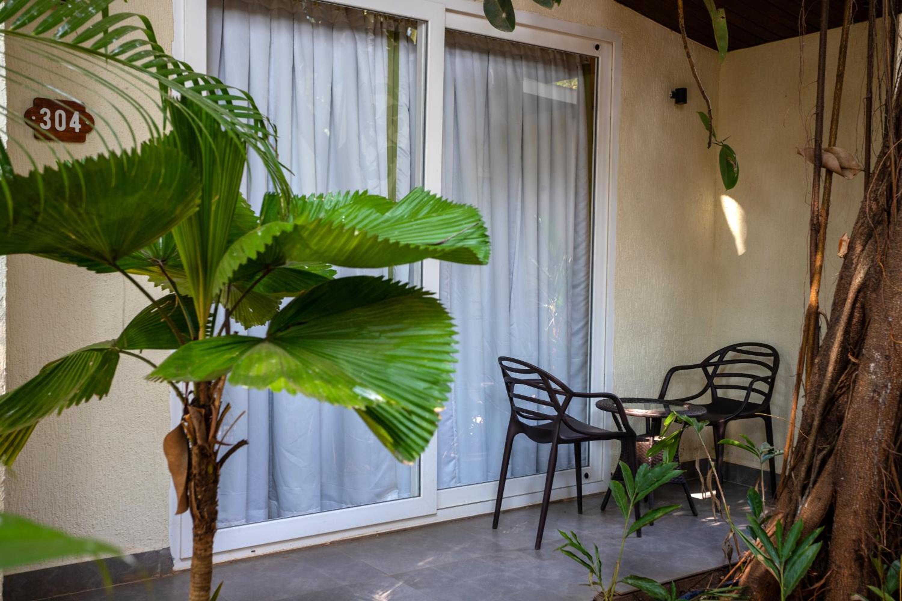 Tropical Cottage - (Non-Sea View Wing) - 15% Discount on Food & Non-Alcoholic Beverages - Photo 5