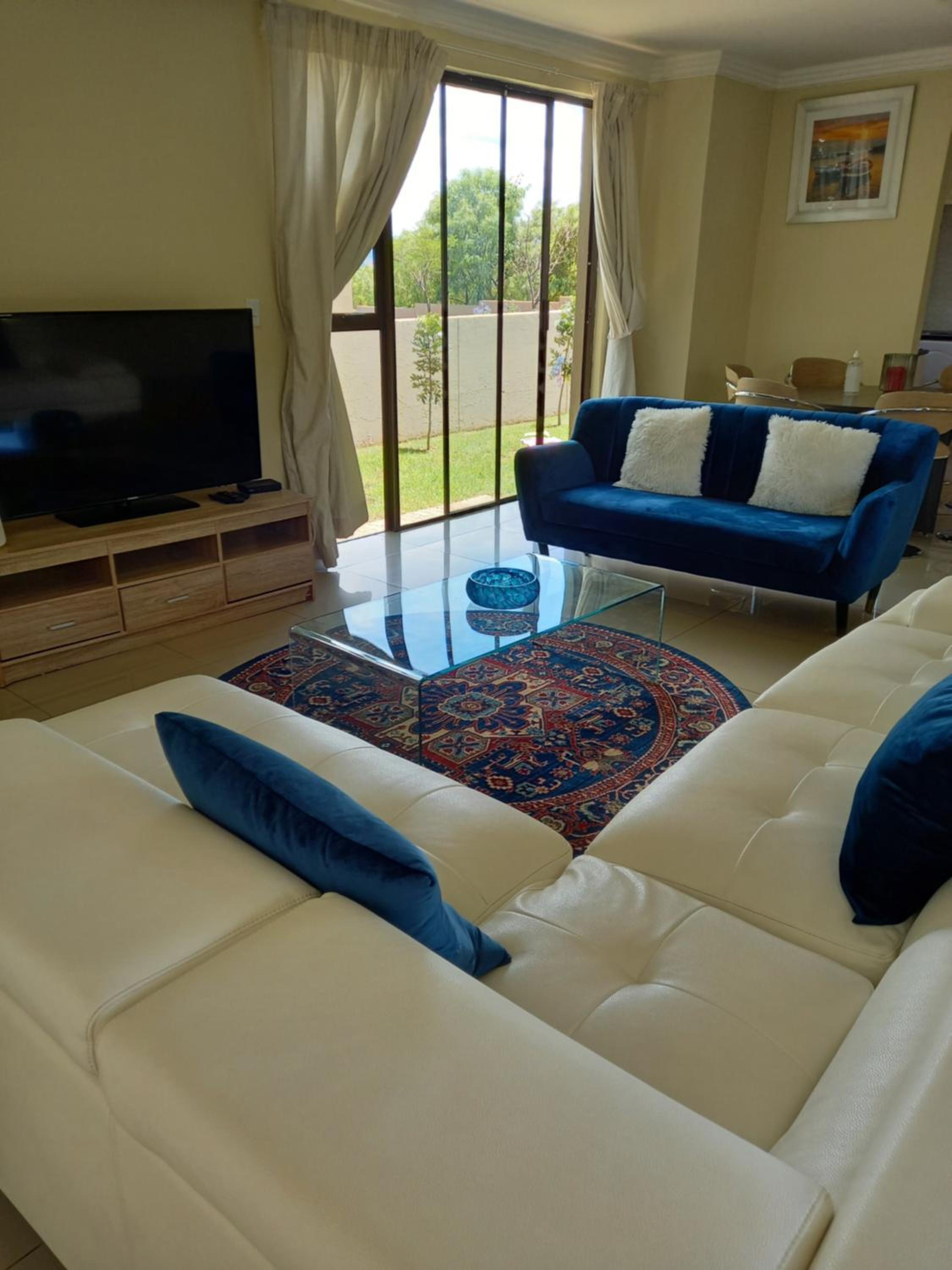 Three-Bedroom House - Photo 1
