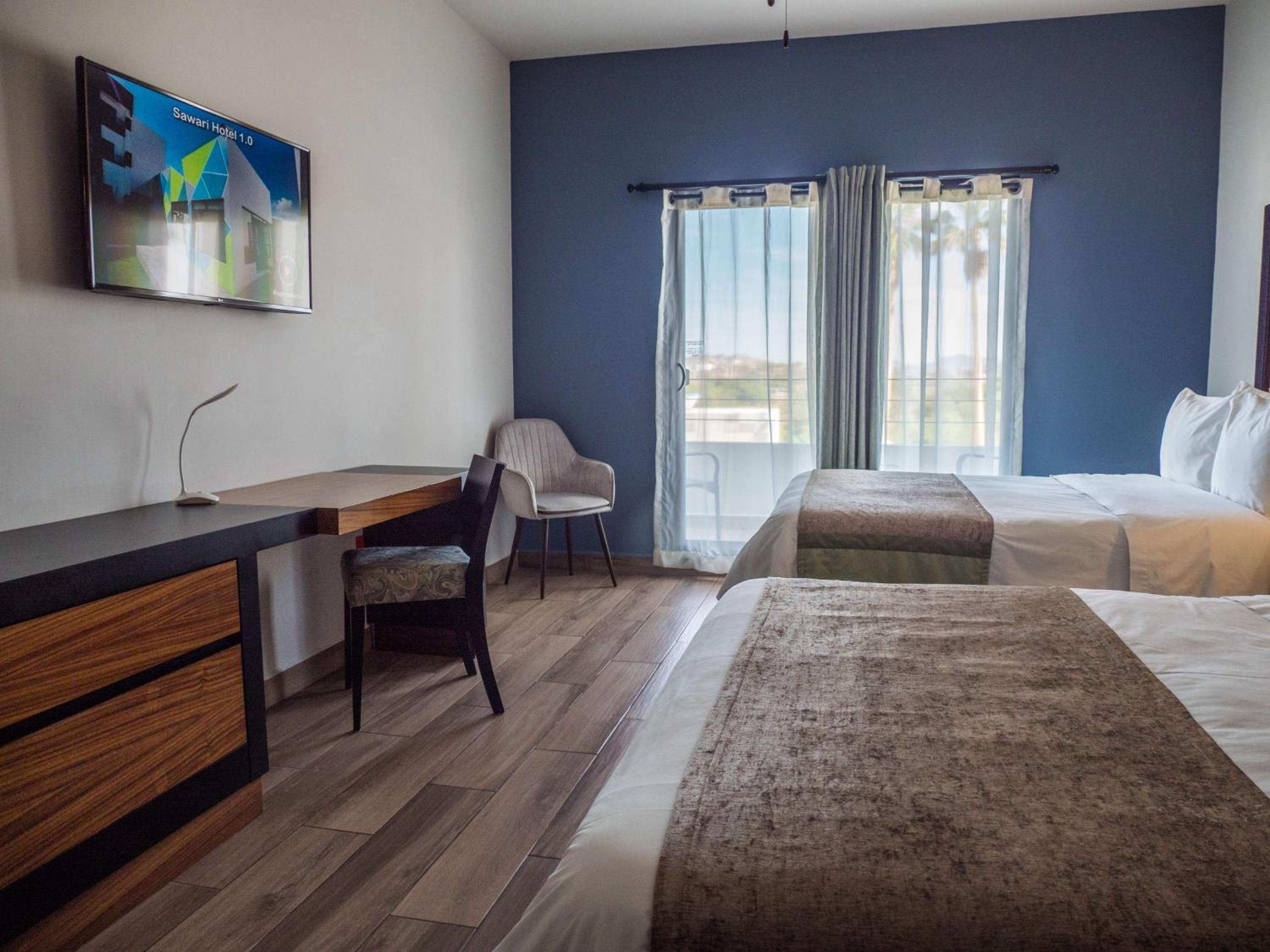 Suite with Two Double Beds - Photo 10