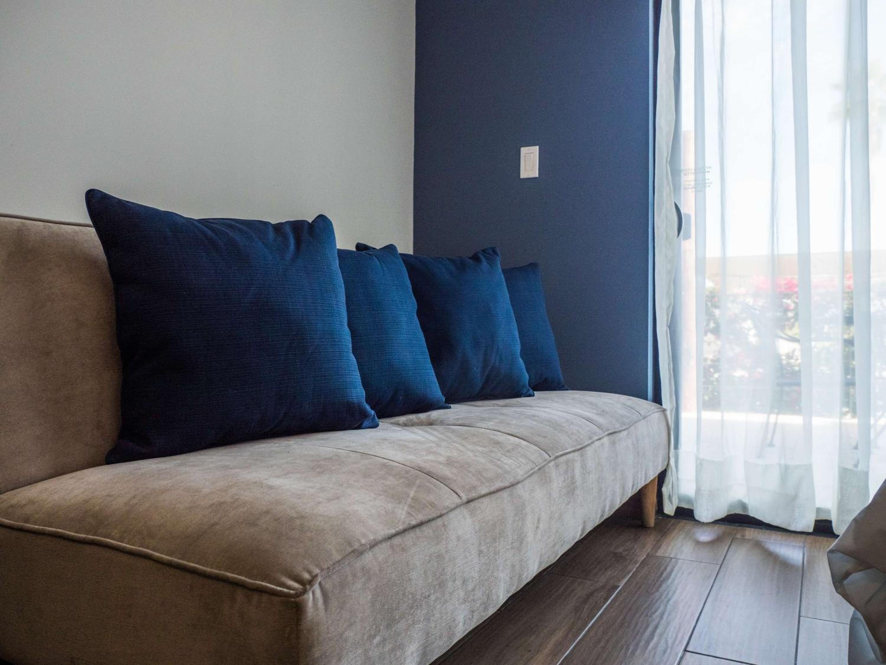 Double Suite with Two Double Beds with Sofa Bed - Photo 4