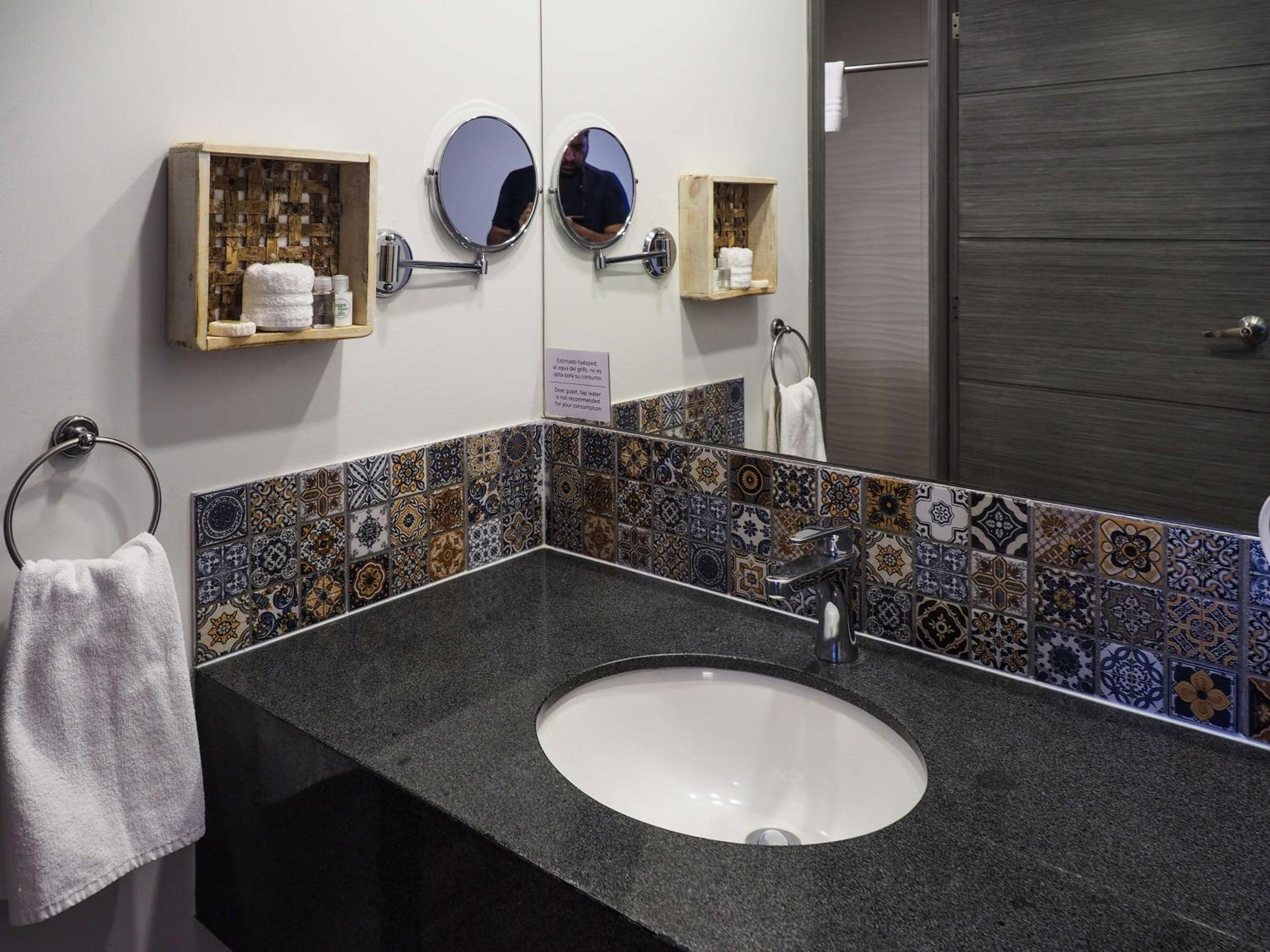 King Suite - Photo 5