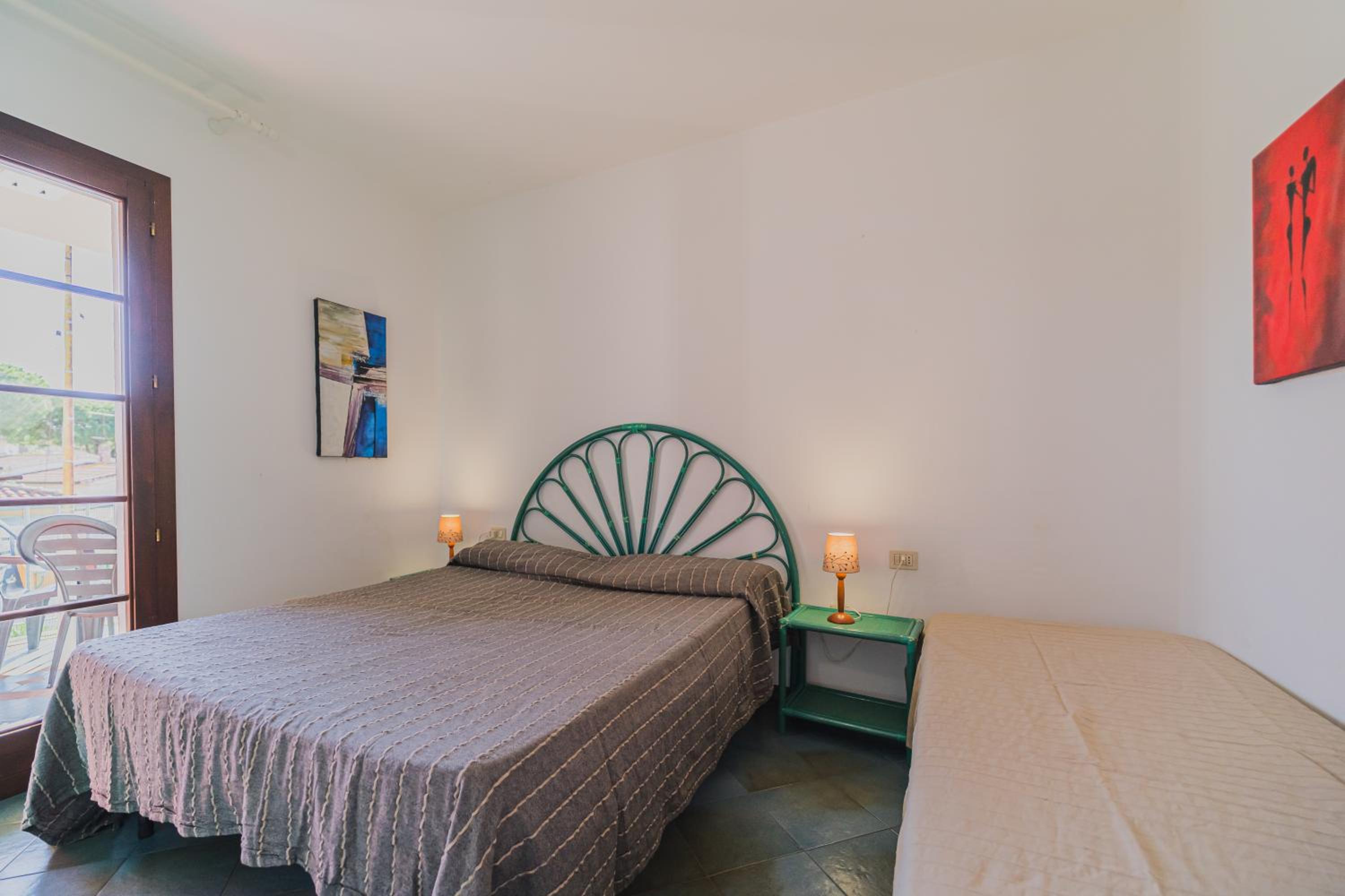 One-Bedroom Apartment photo 3