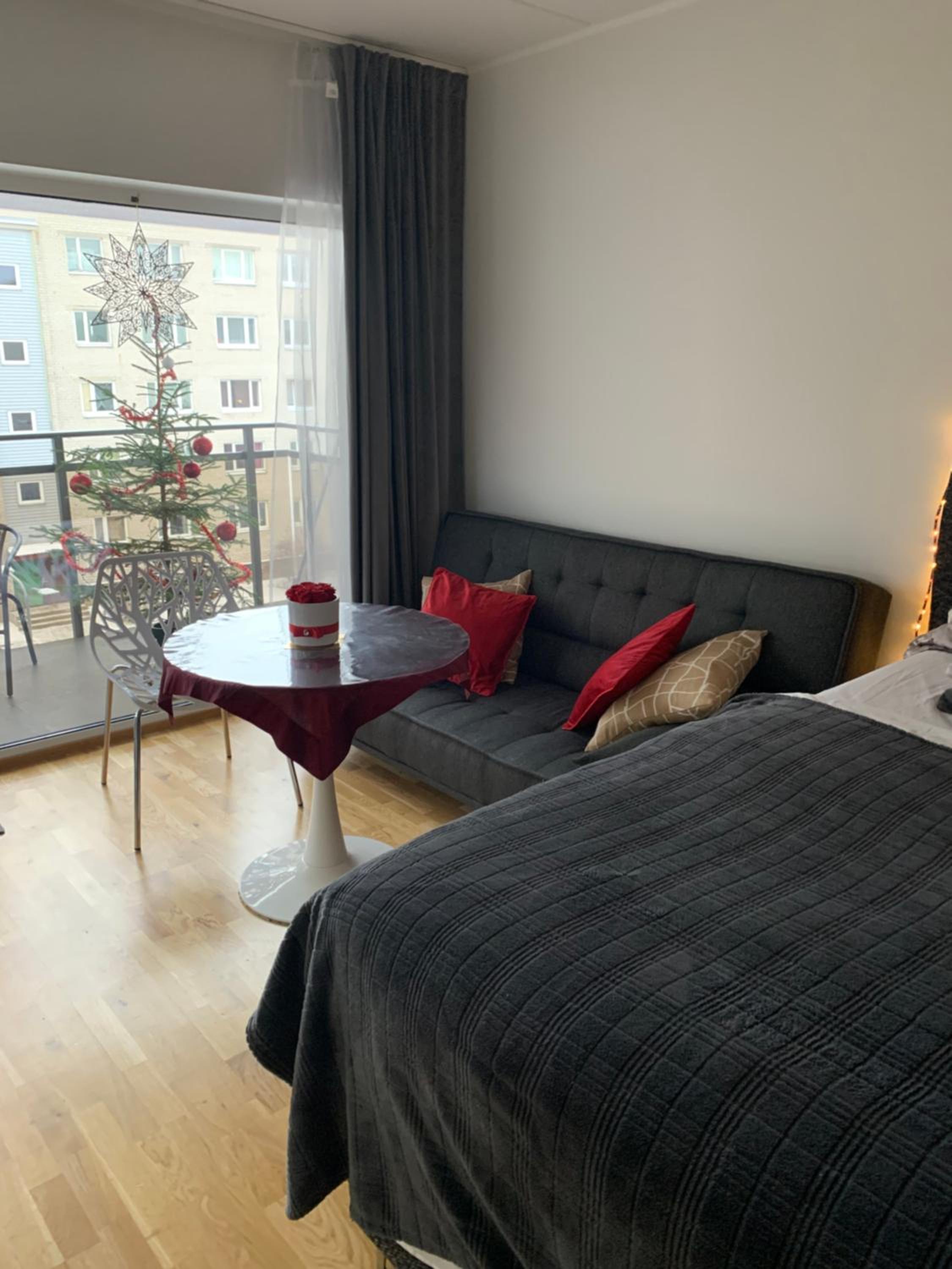 One-Bedroom Apartment - Photo 29