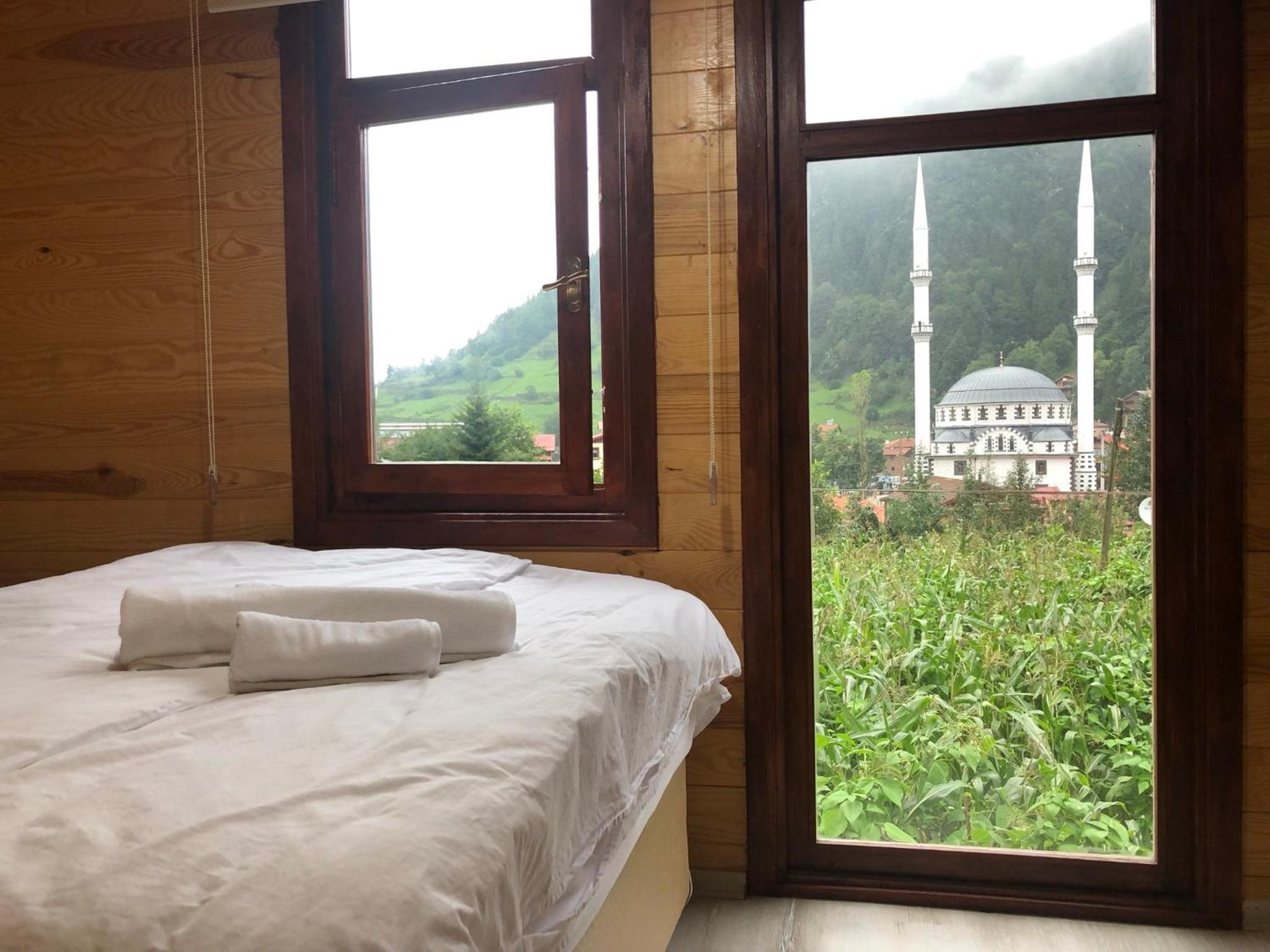 Triple Room with Lake View - Photo 7