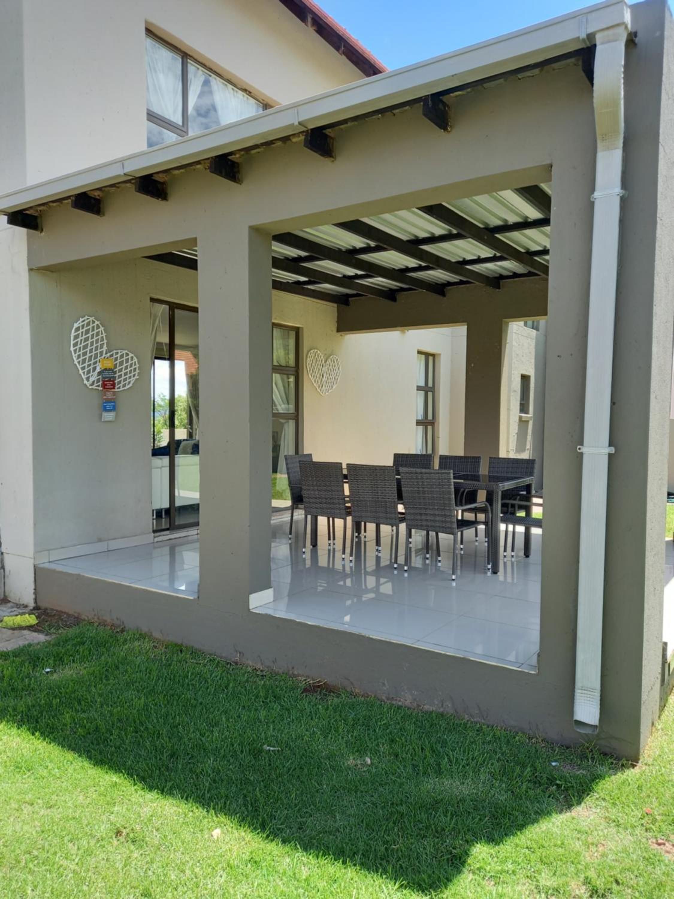 Three-Bedroom House - Photo 28