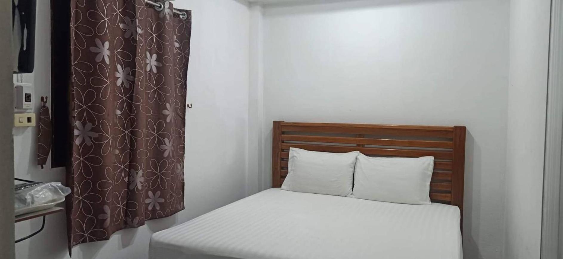 Quadruple Room with Shower - Photo 1