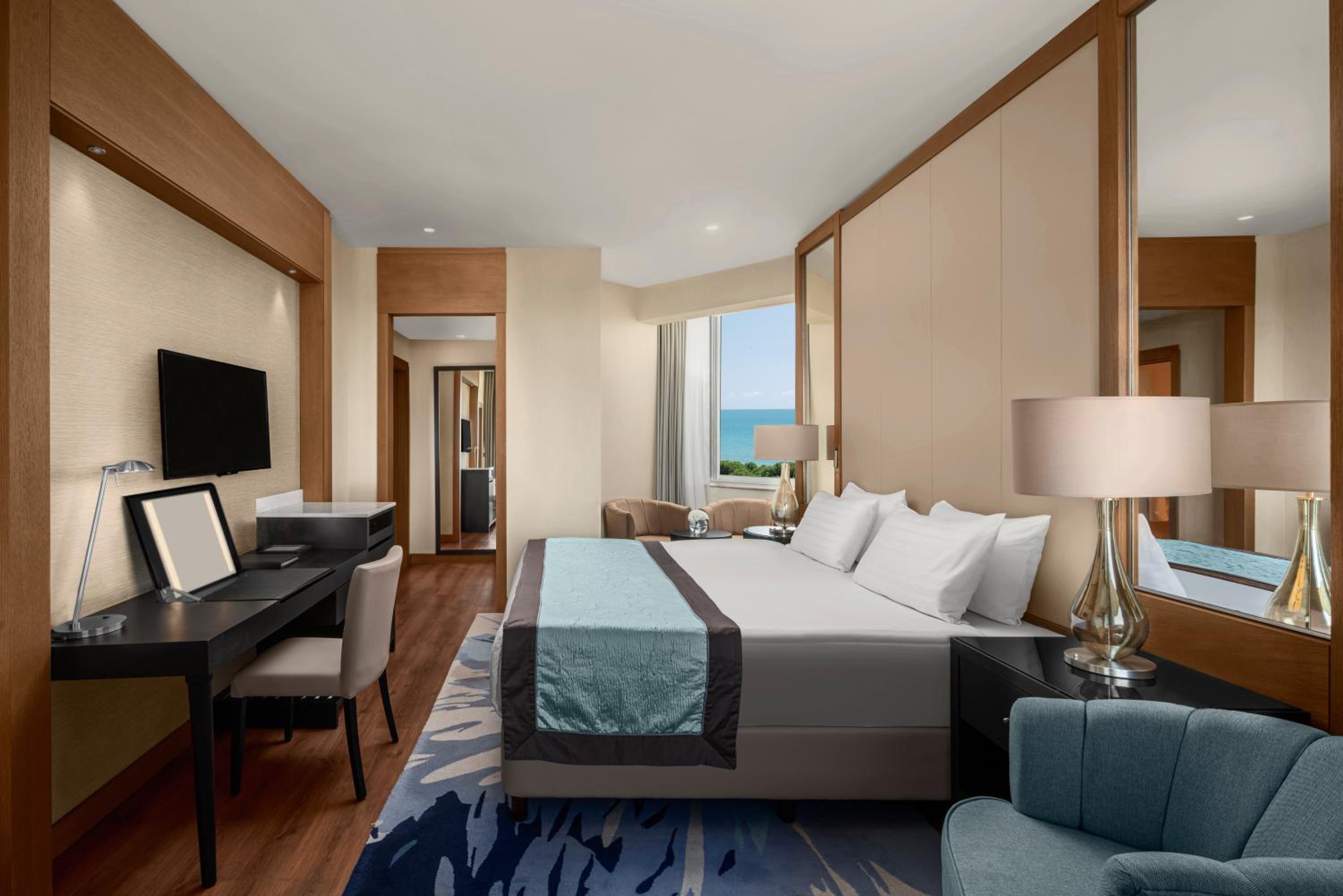 Junior Suite with Garden View photo 3
