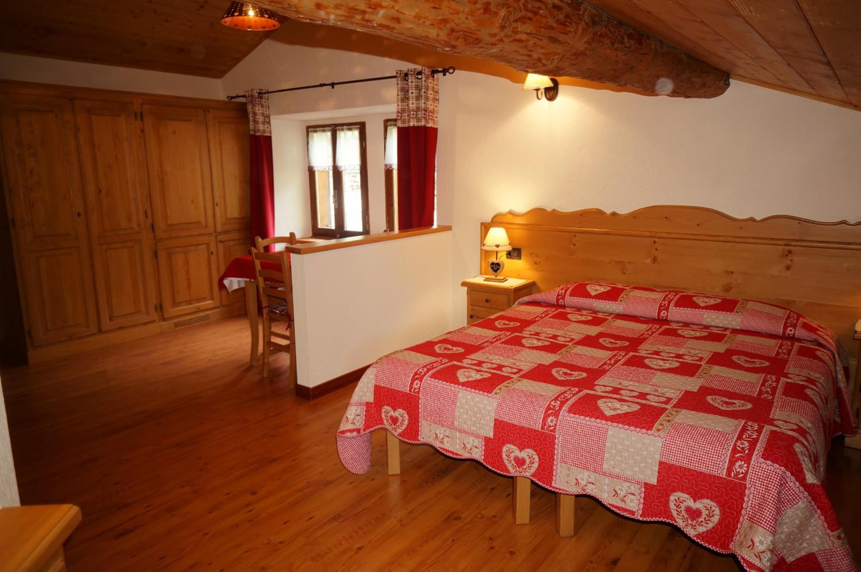 Double Room - Attic photo 1