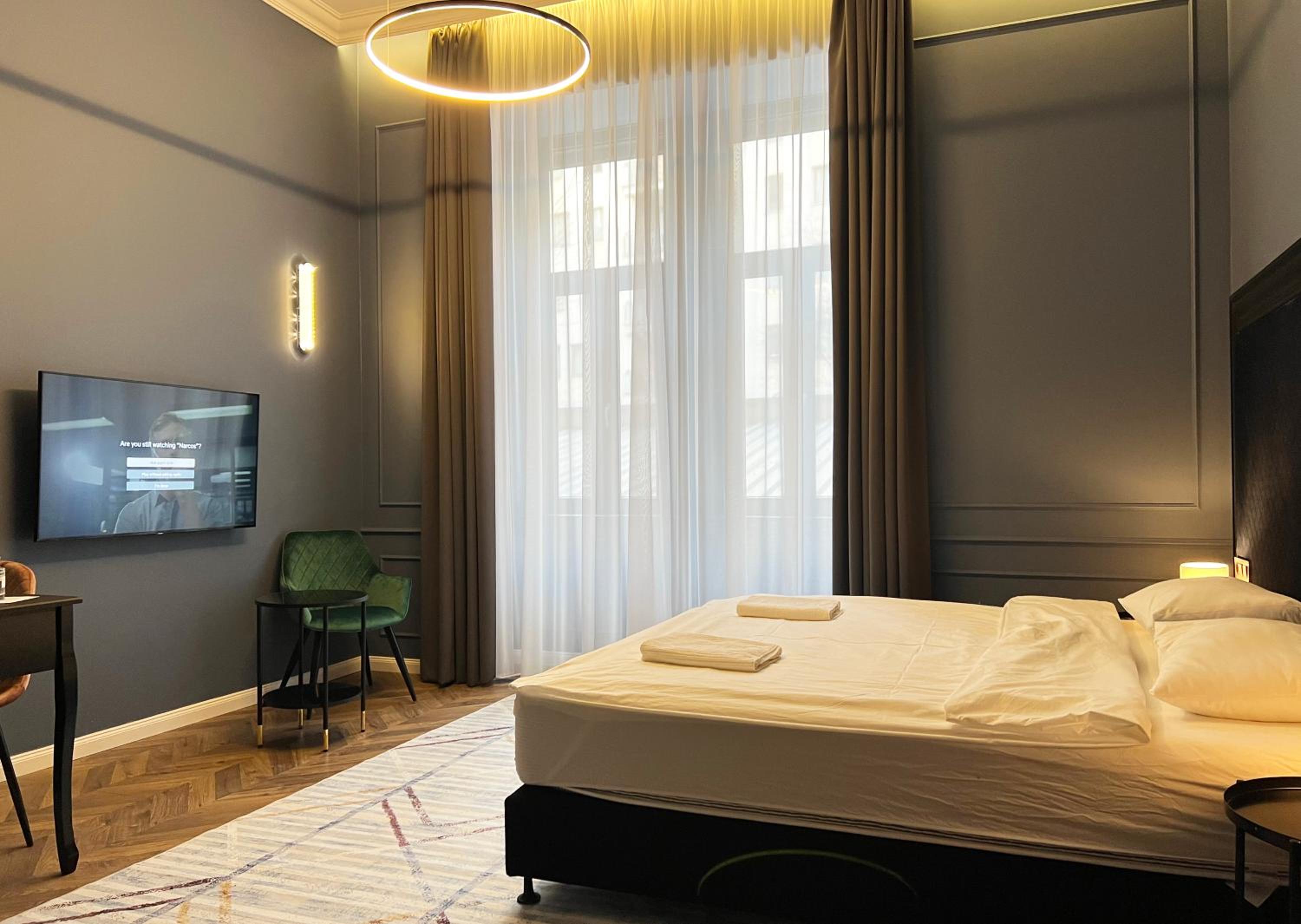 Superior Double Room - Photo 1