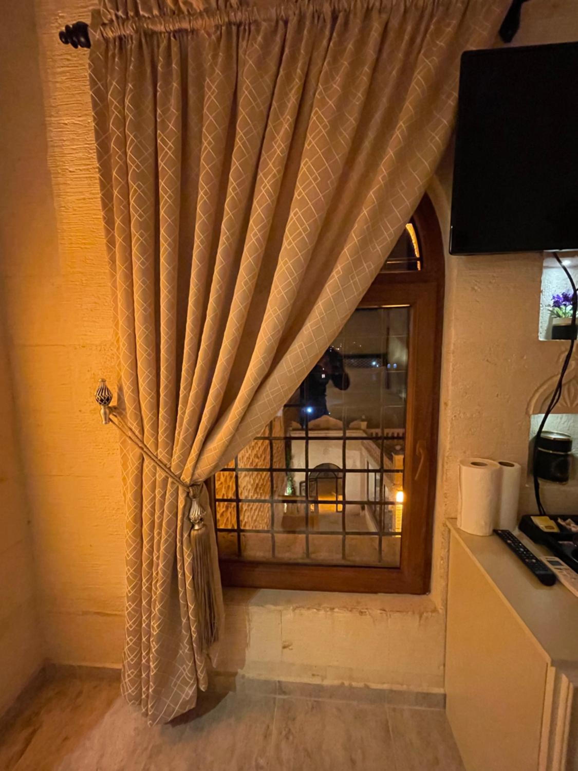 Deluxe Room - Photo 2