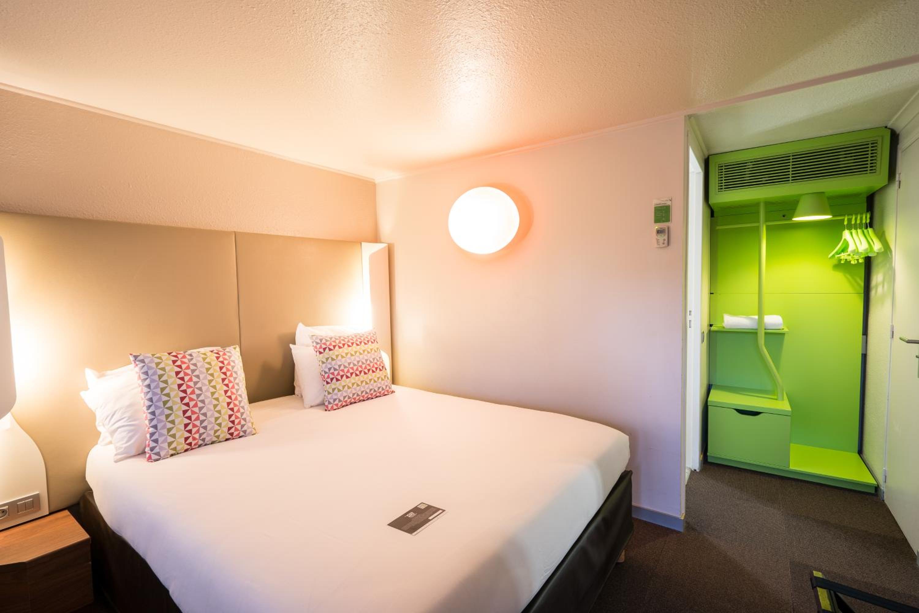 Standard Double Room - Photo 1