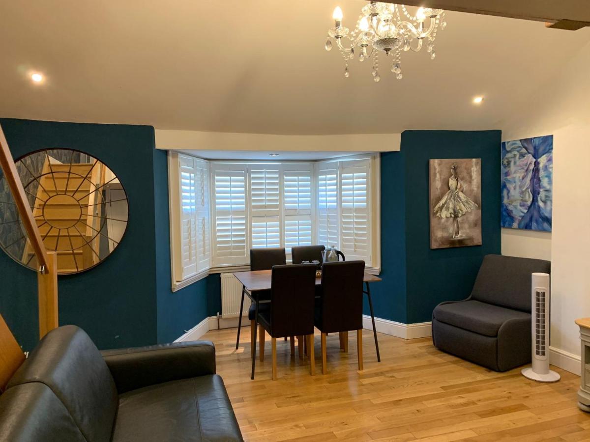 Deluxe Family Room photo 3