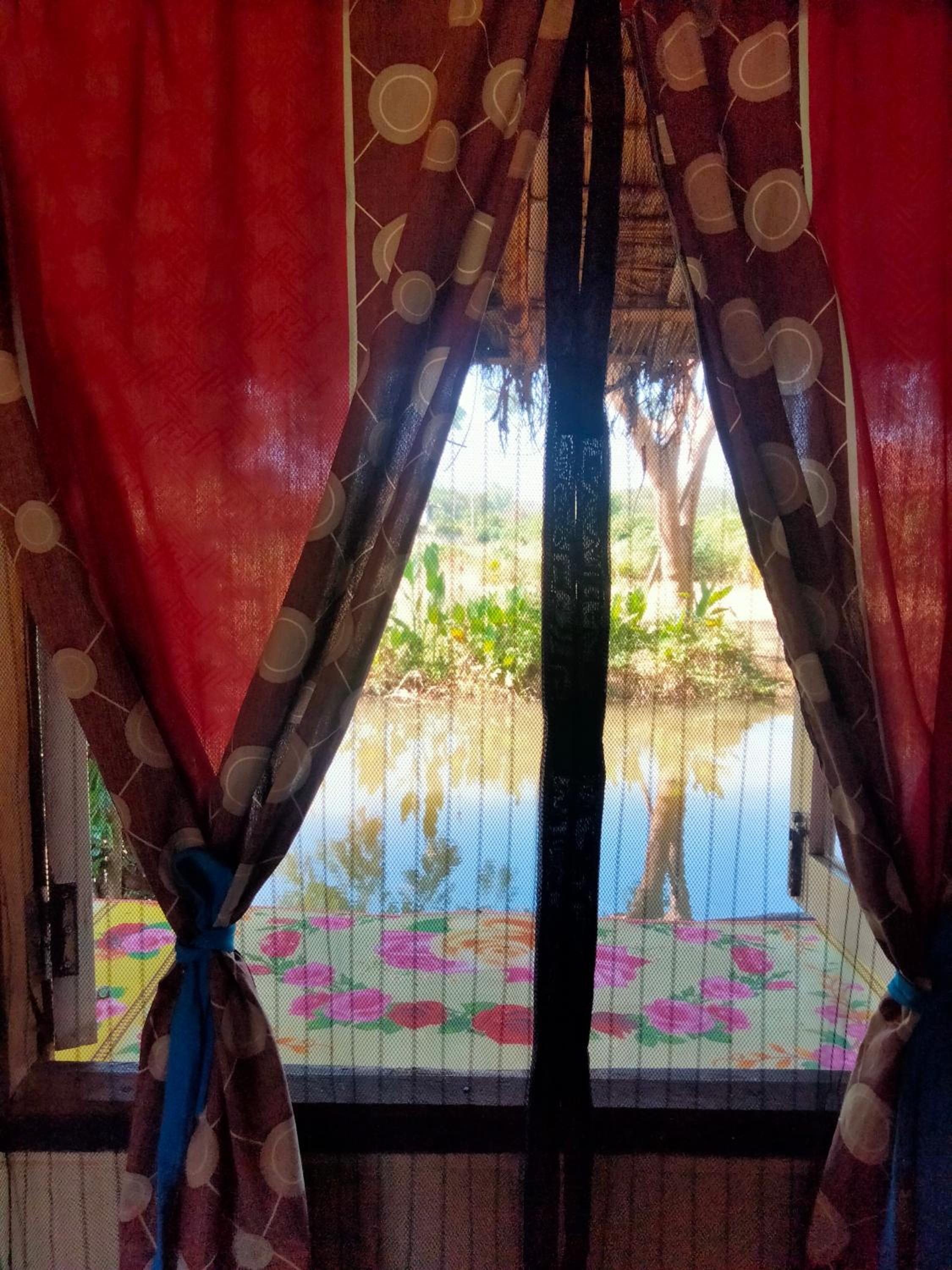 Cottage with Shared Bathroom photo 2