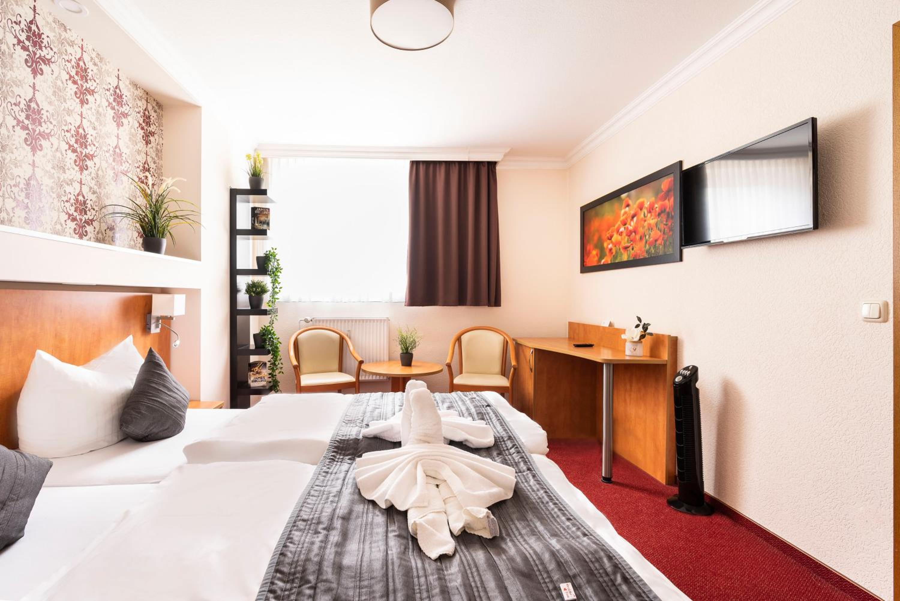 Double Room - Photo 3