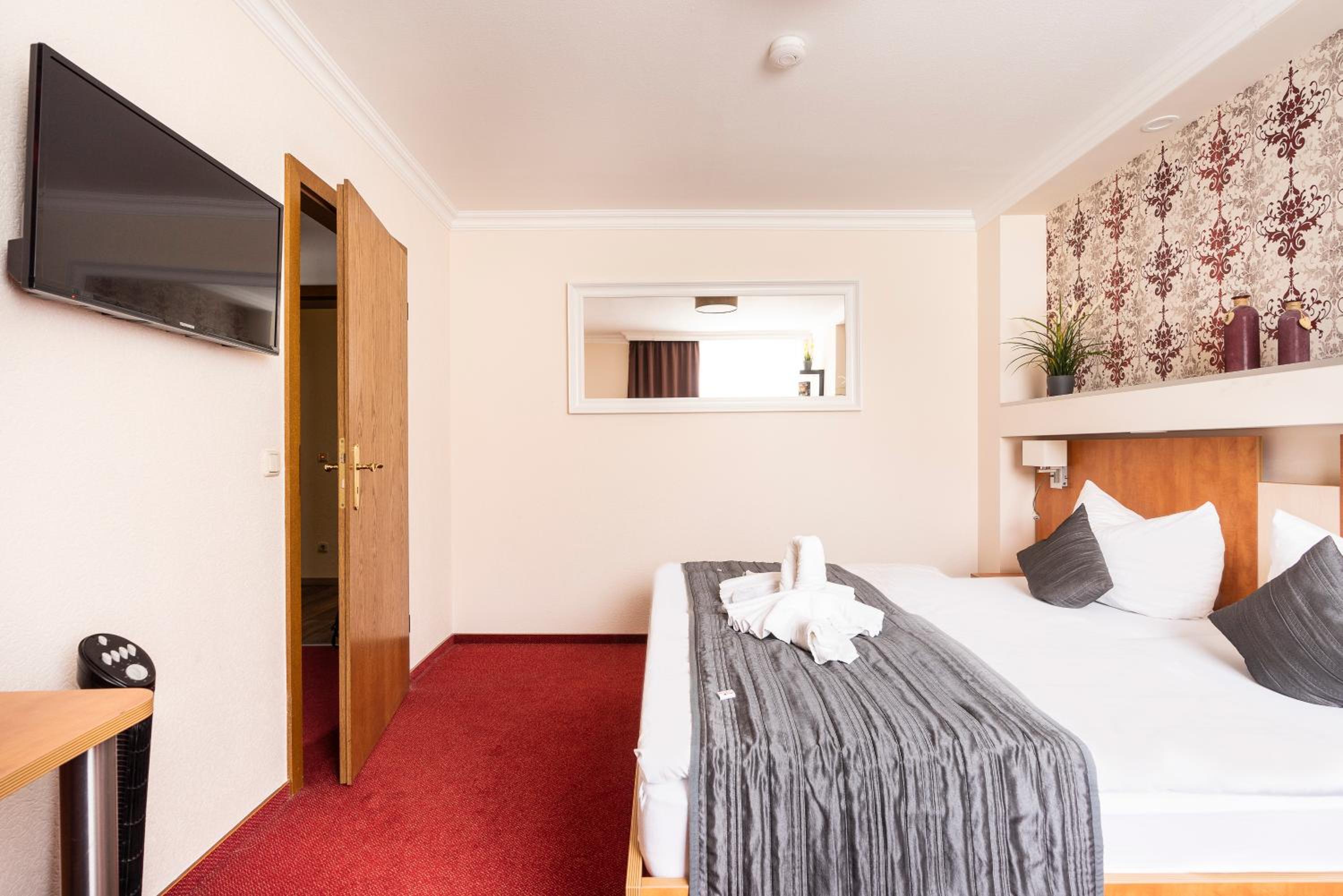 Double Room - Photo 21
