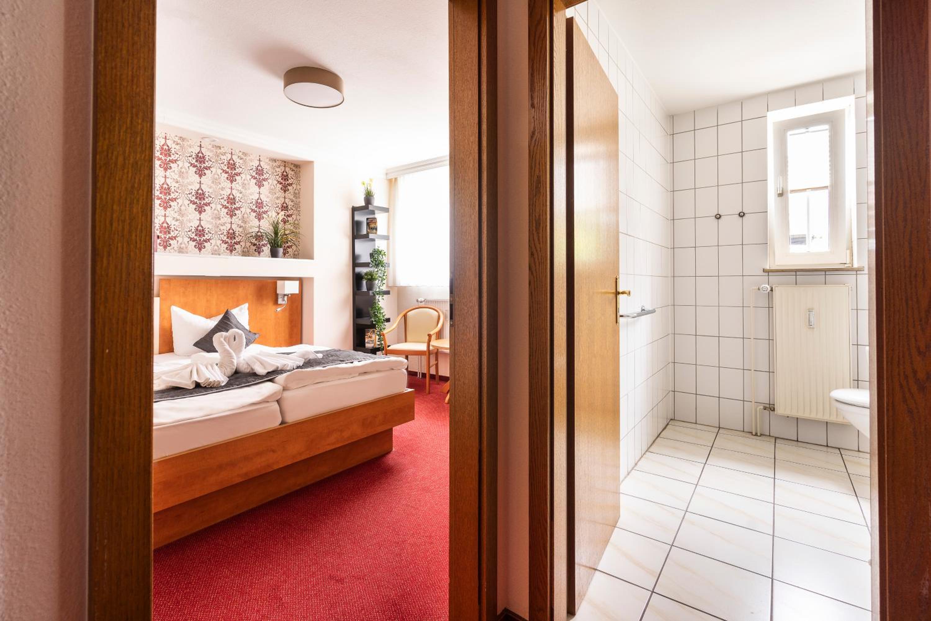 Double Room - Photo 19