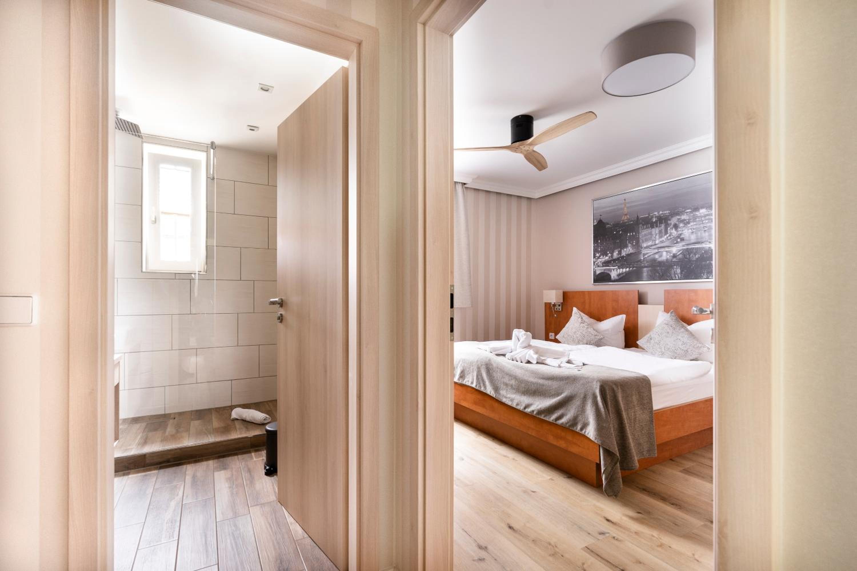 Triple Room - Photo 8