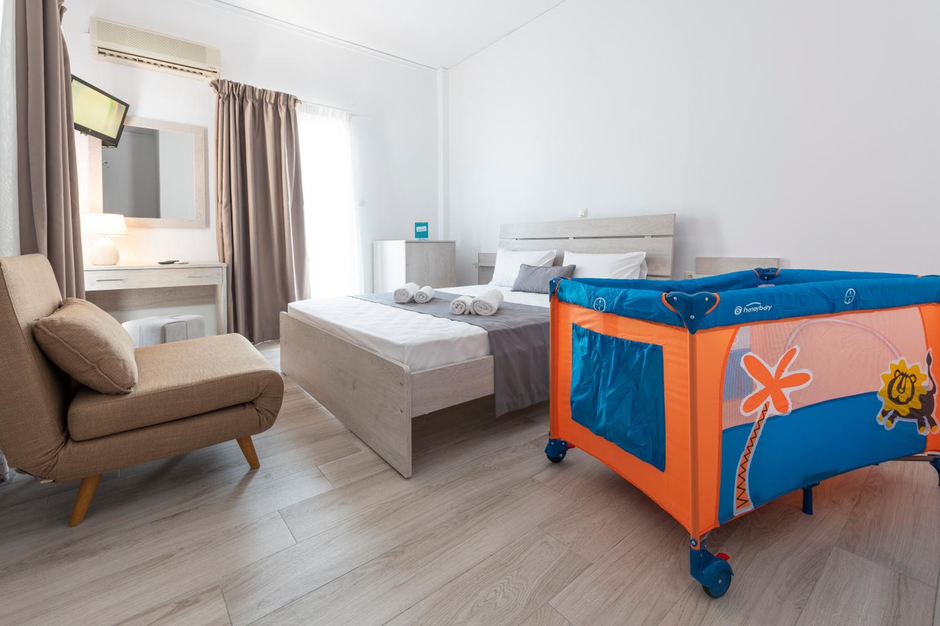 Standard Triple Room photo 2