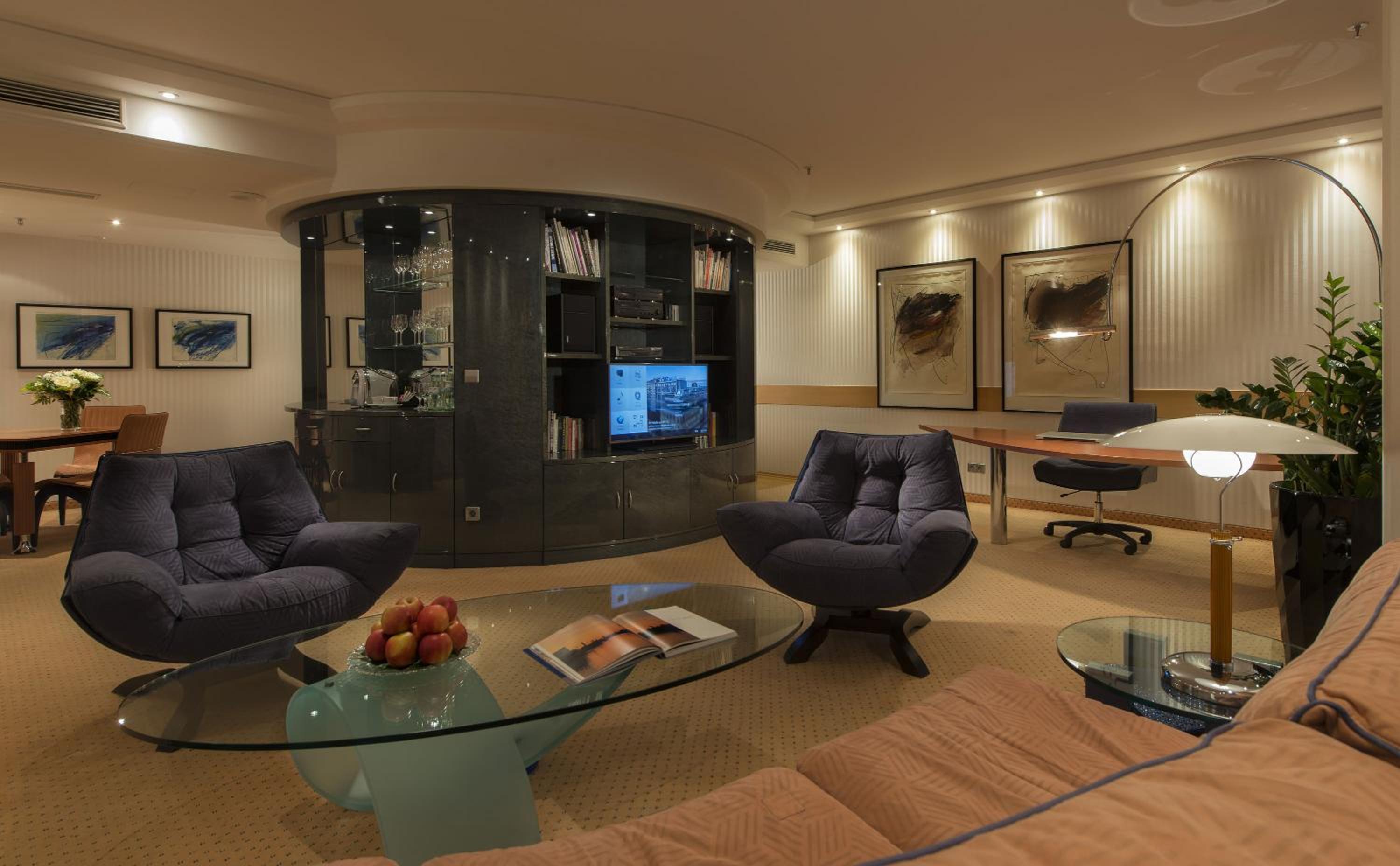 Suite with City View