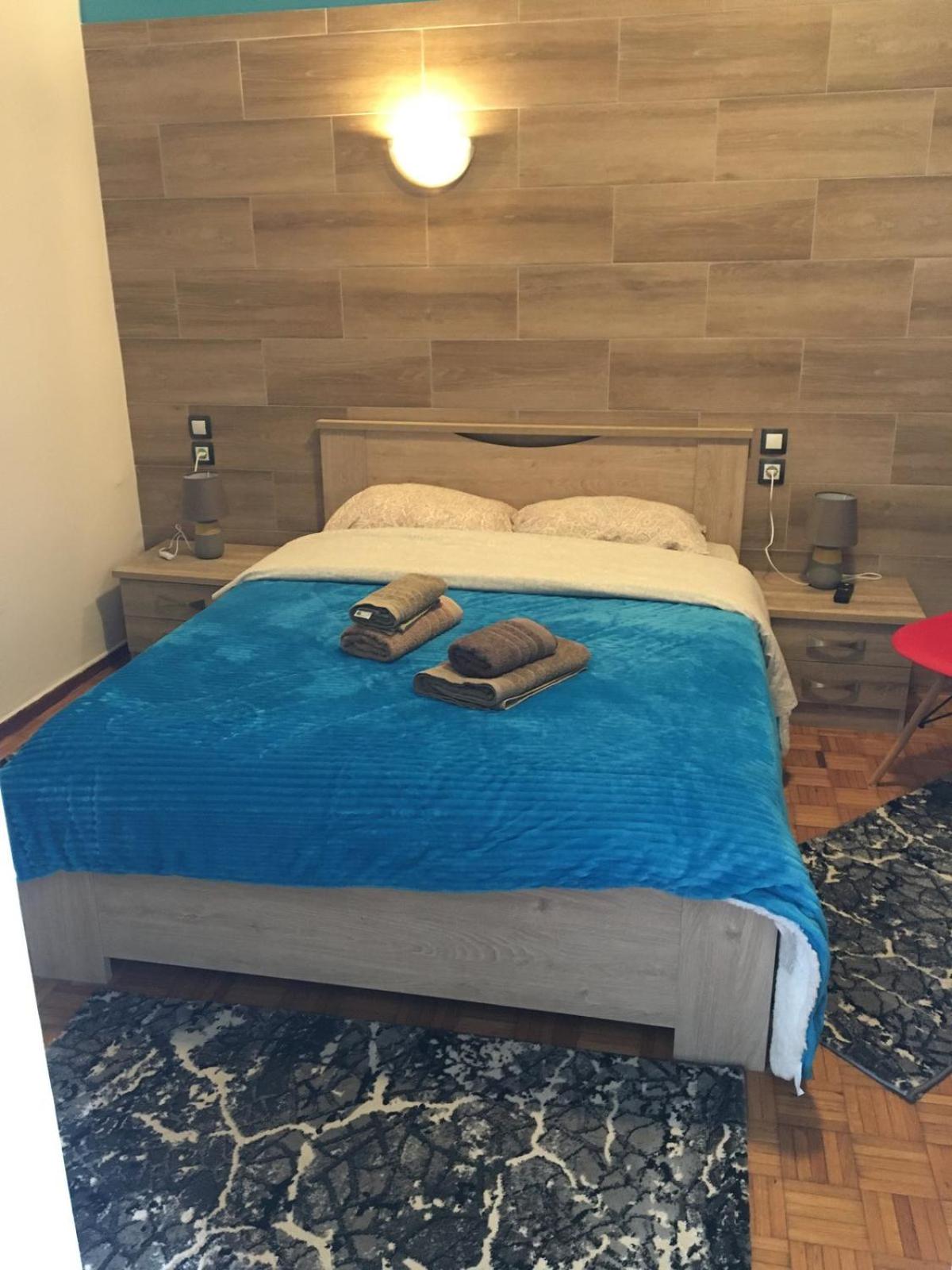 One-Bedroom Apartment - Photo 13