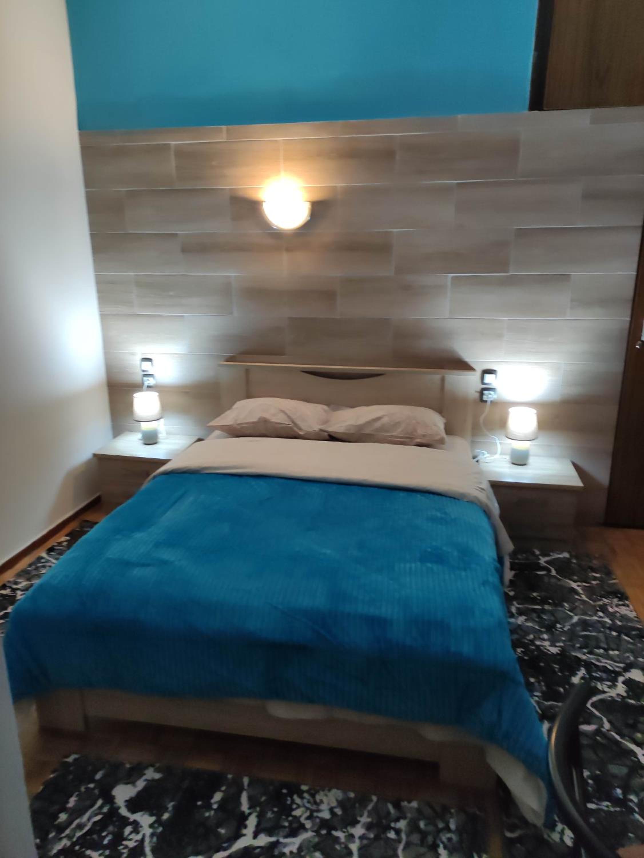 One-Bedroom Apartment - Photo 14