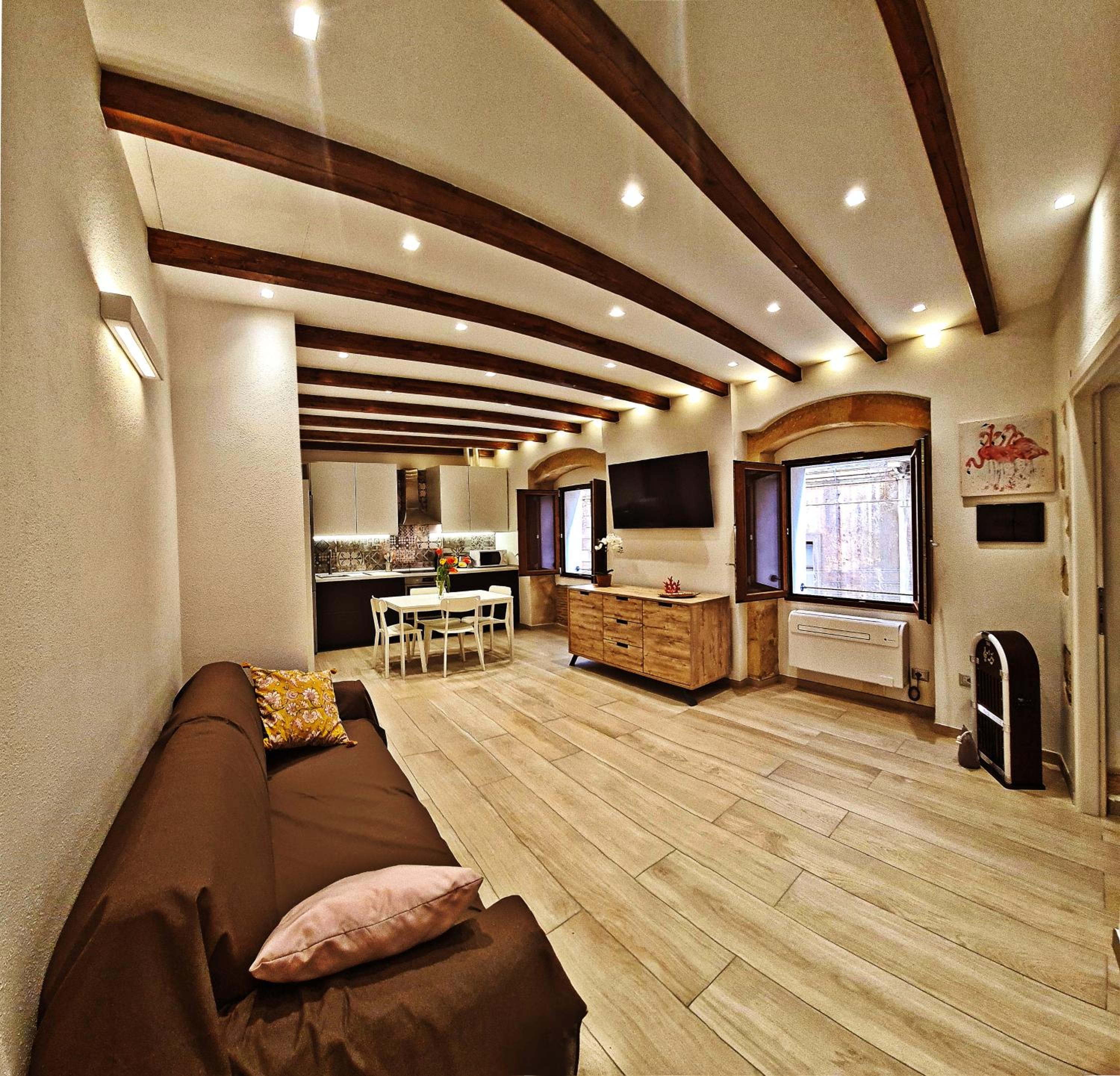 Deluxe Apartment