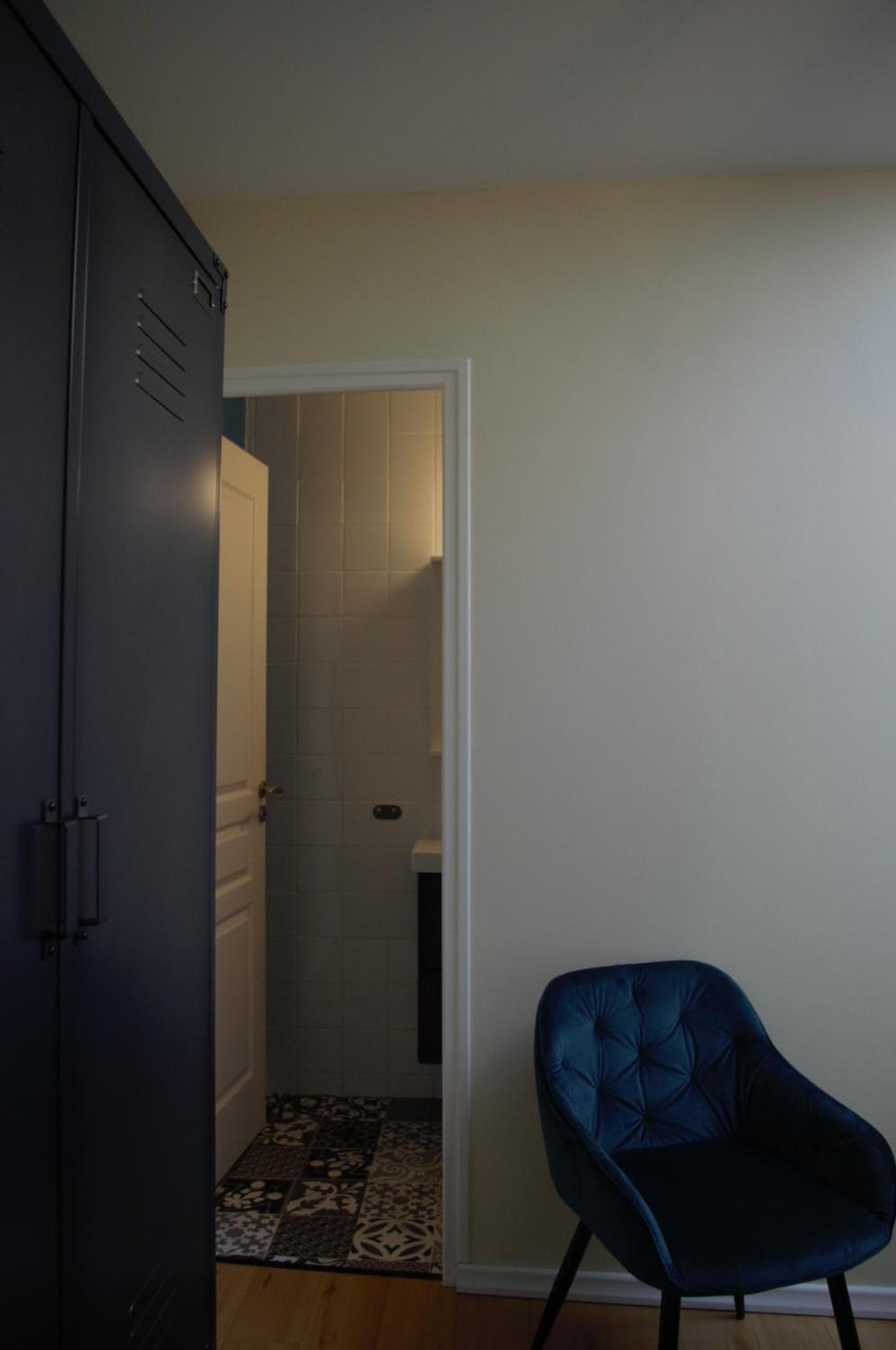 Double Room with Private Bathroom - Photo 7