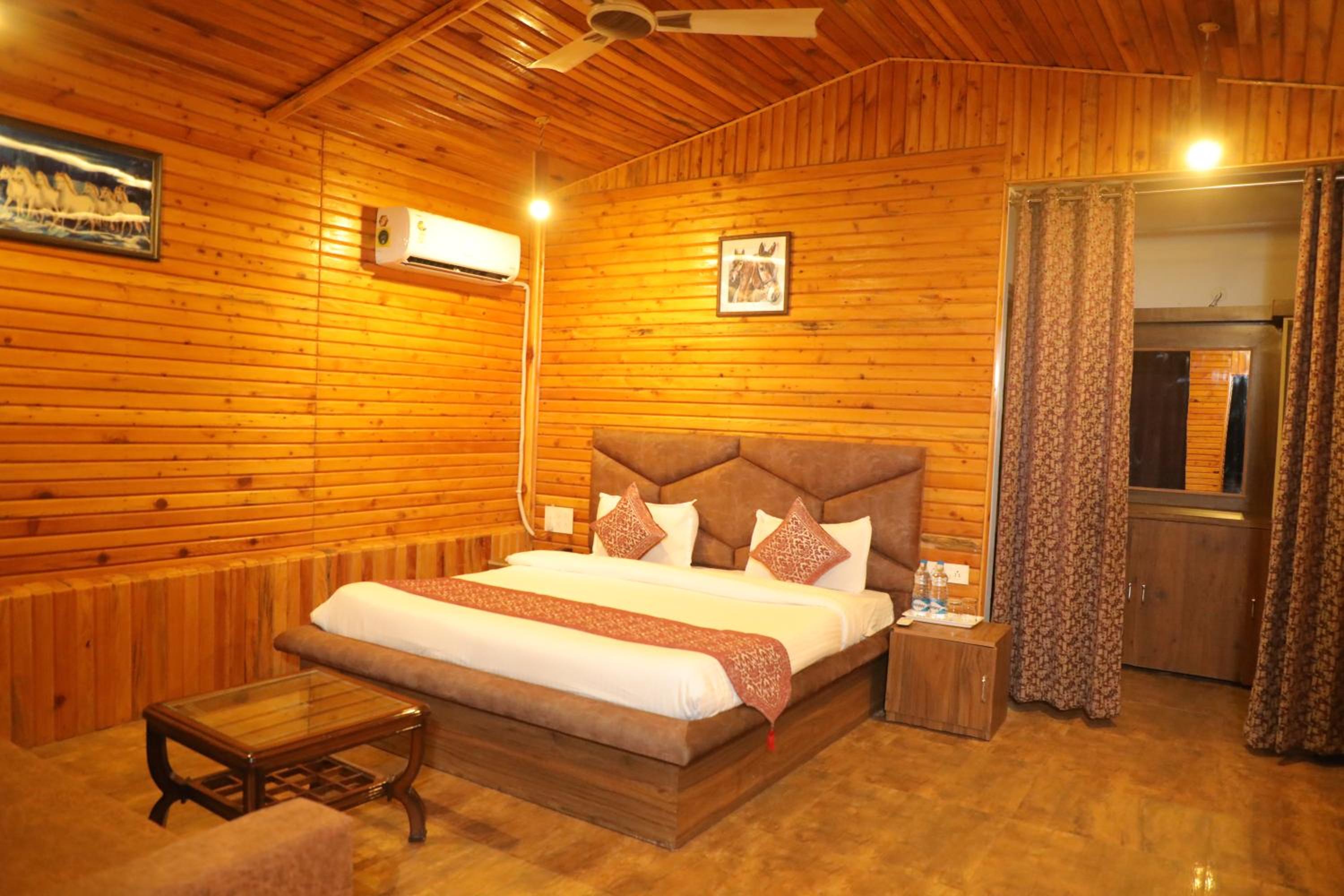 King Room with Mountain View - Photo 1