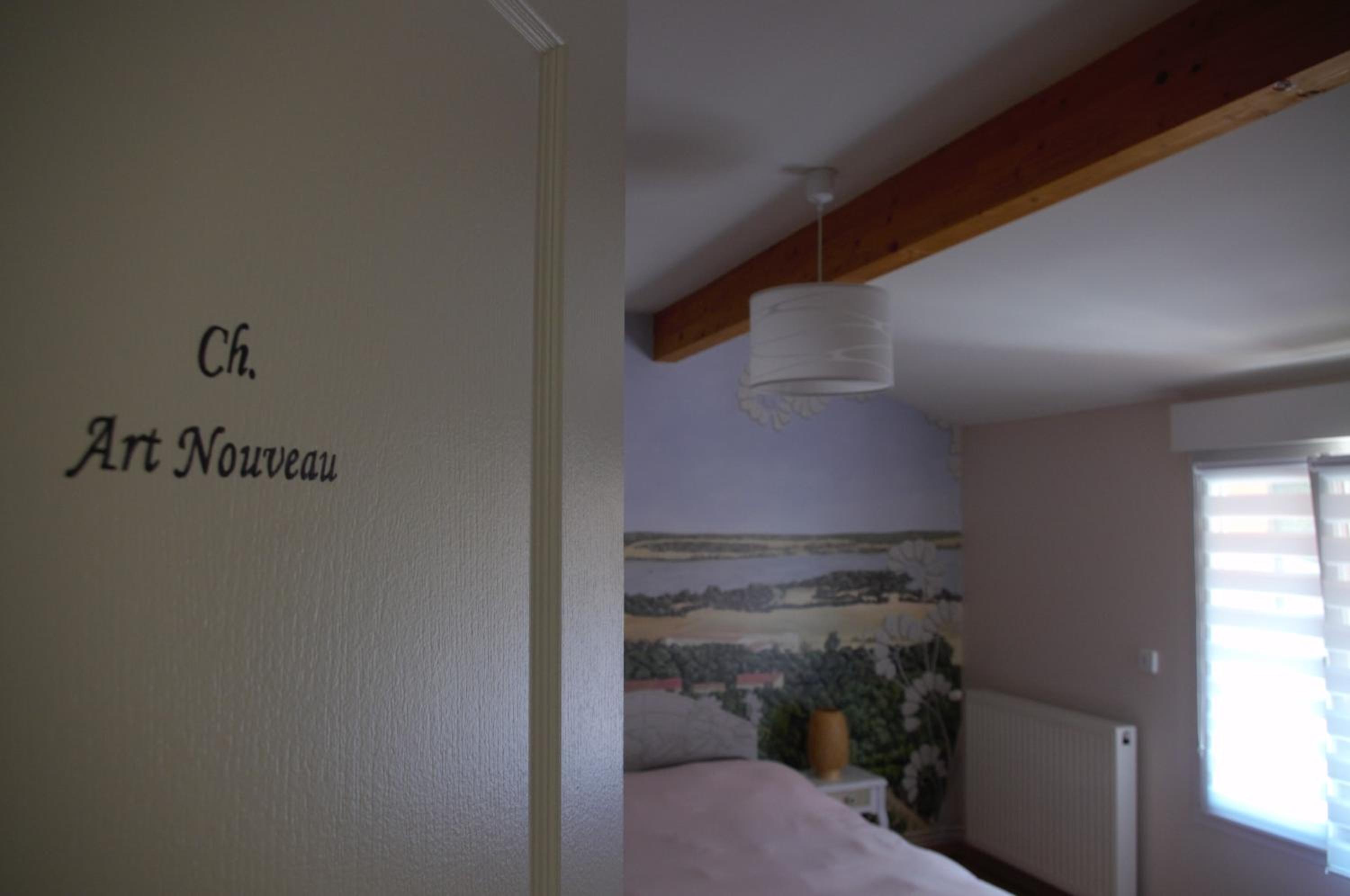 Double Room with Private Bathroom - Photo 9