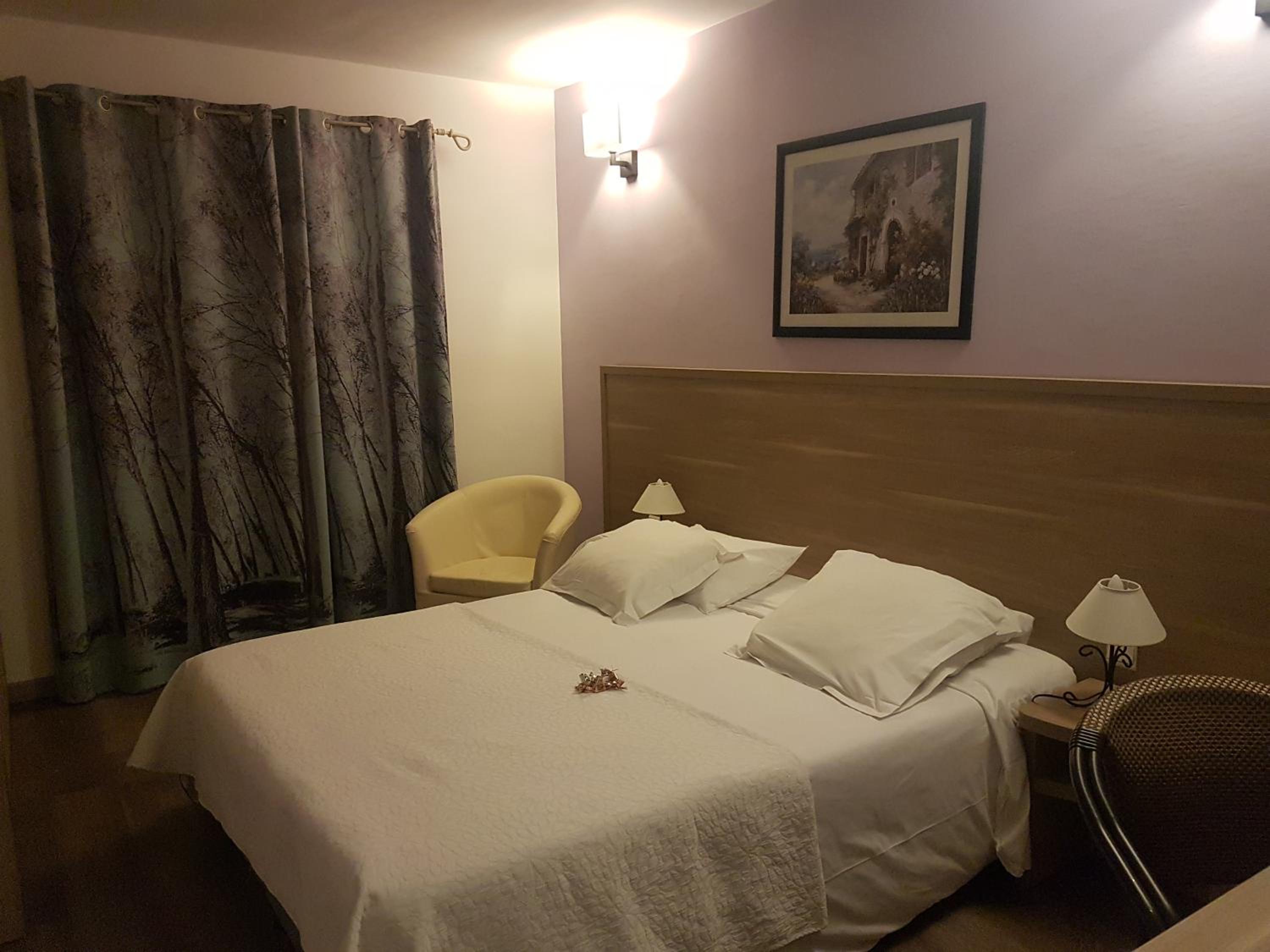 Superior Double Room - Photo 2