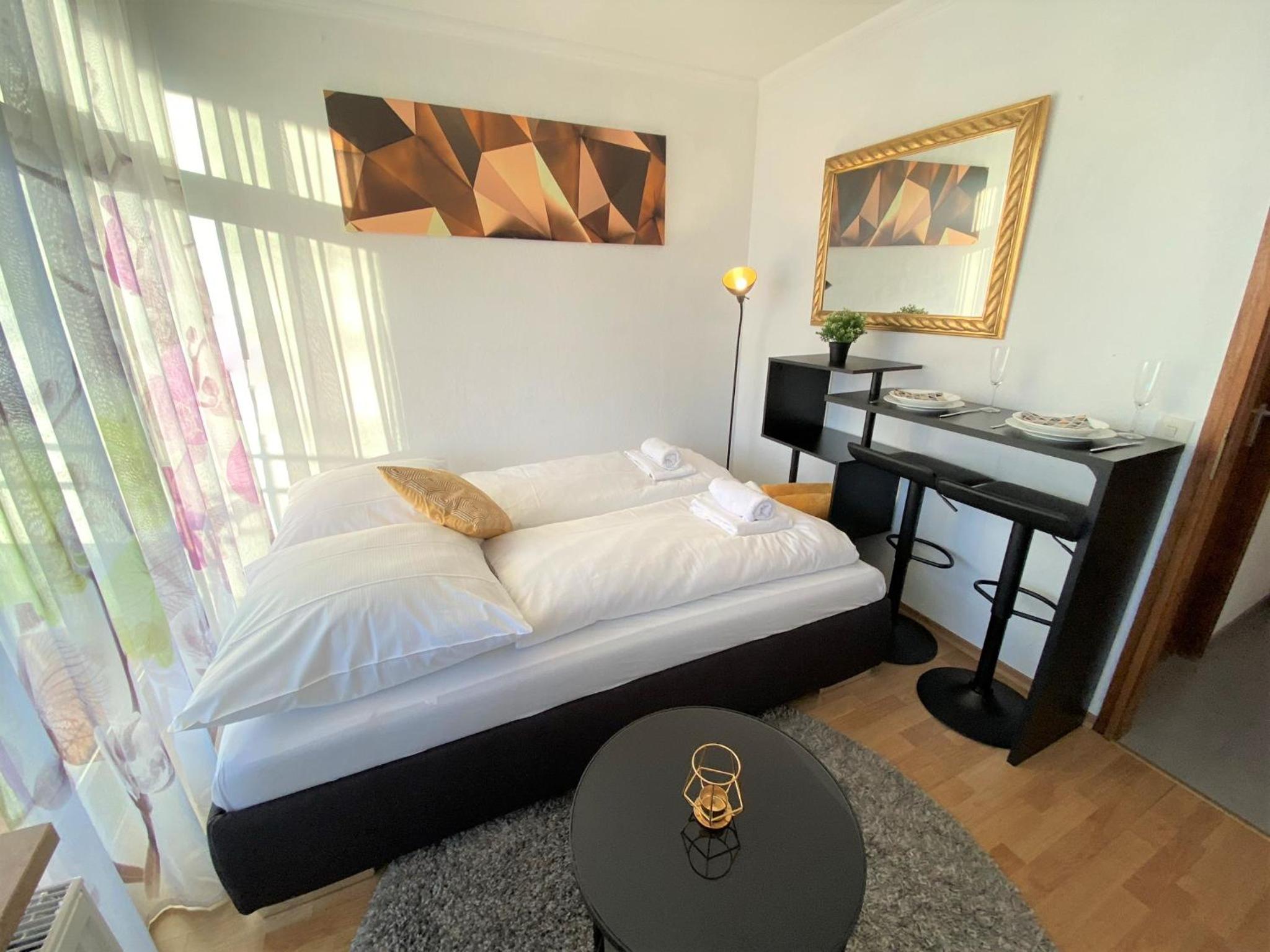 One-Bedroom Apartment - Photo 11