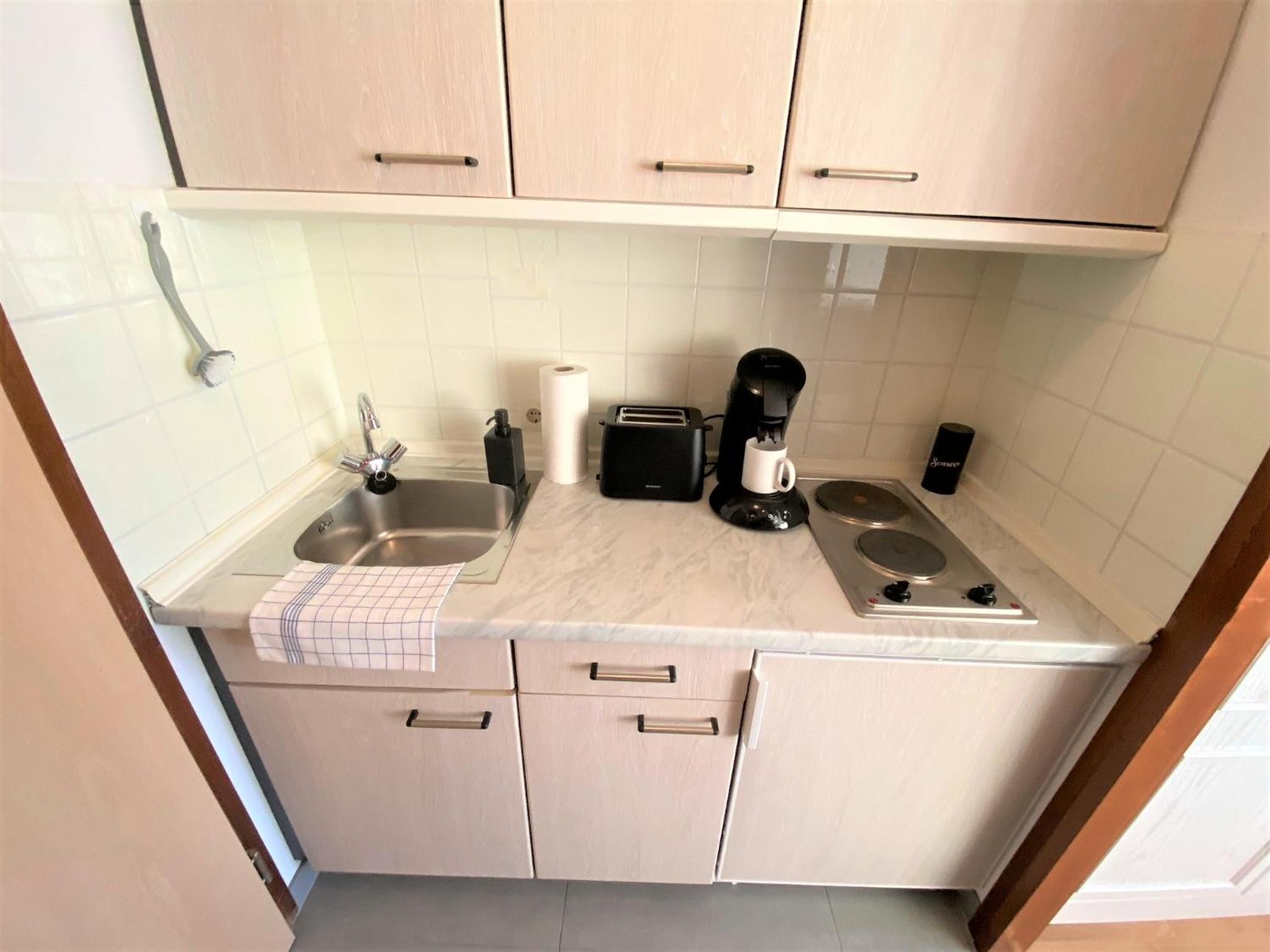 One-Bedroom Apartment - Photo 12