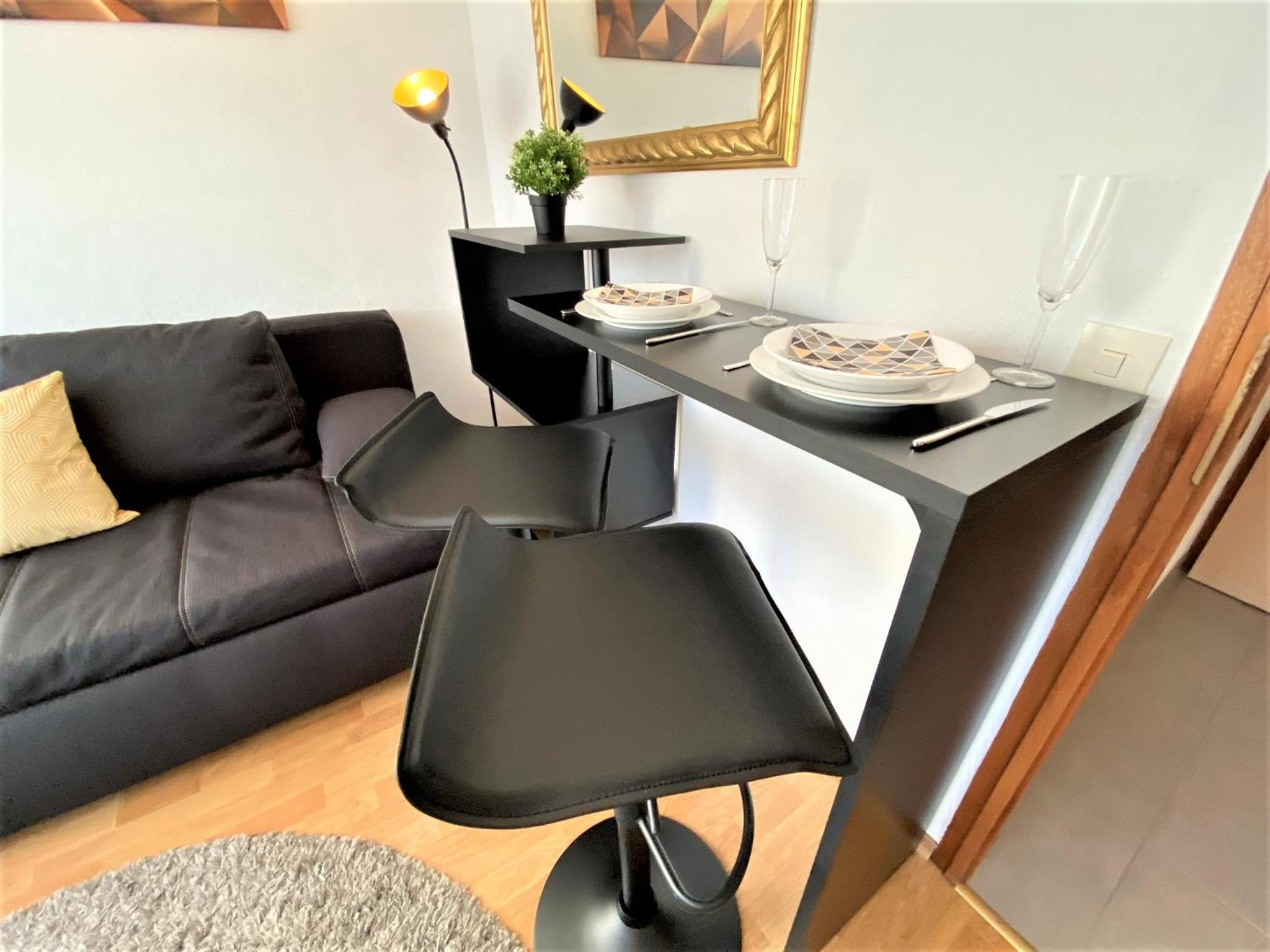 One-Bedroom Apartment - Photo 4