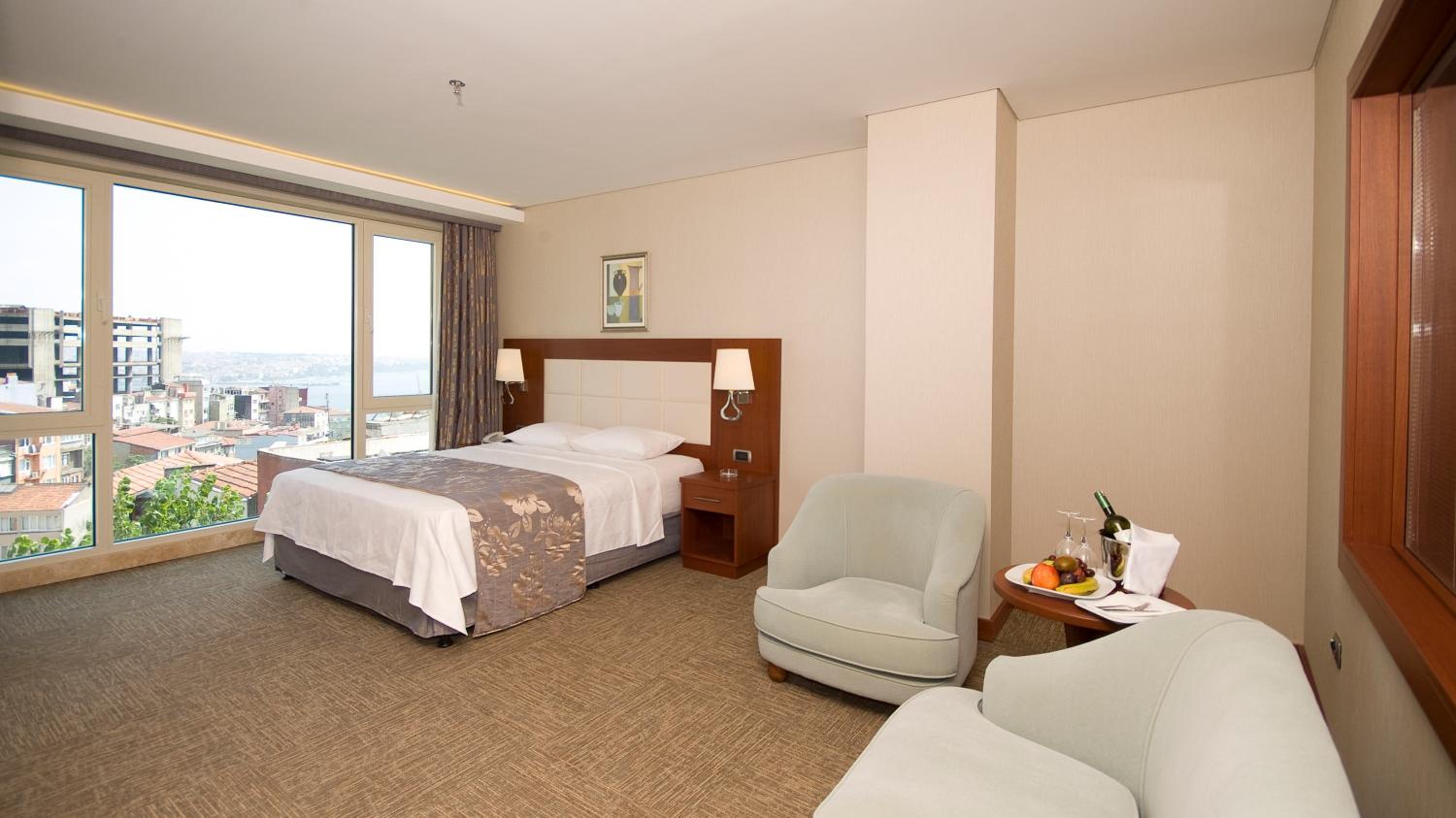 Suite with Bosphorus View photo 1