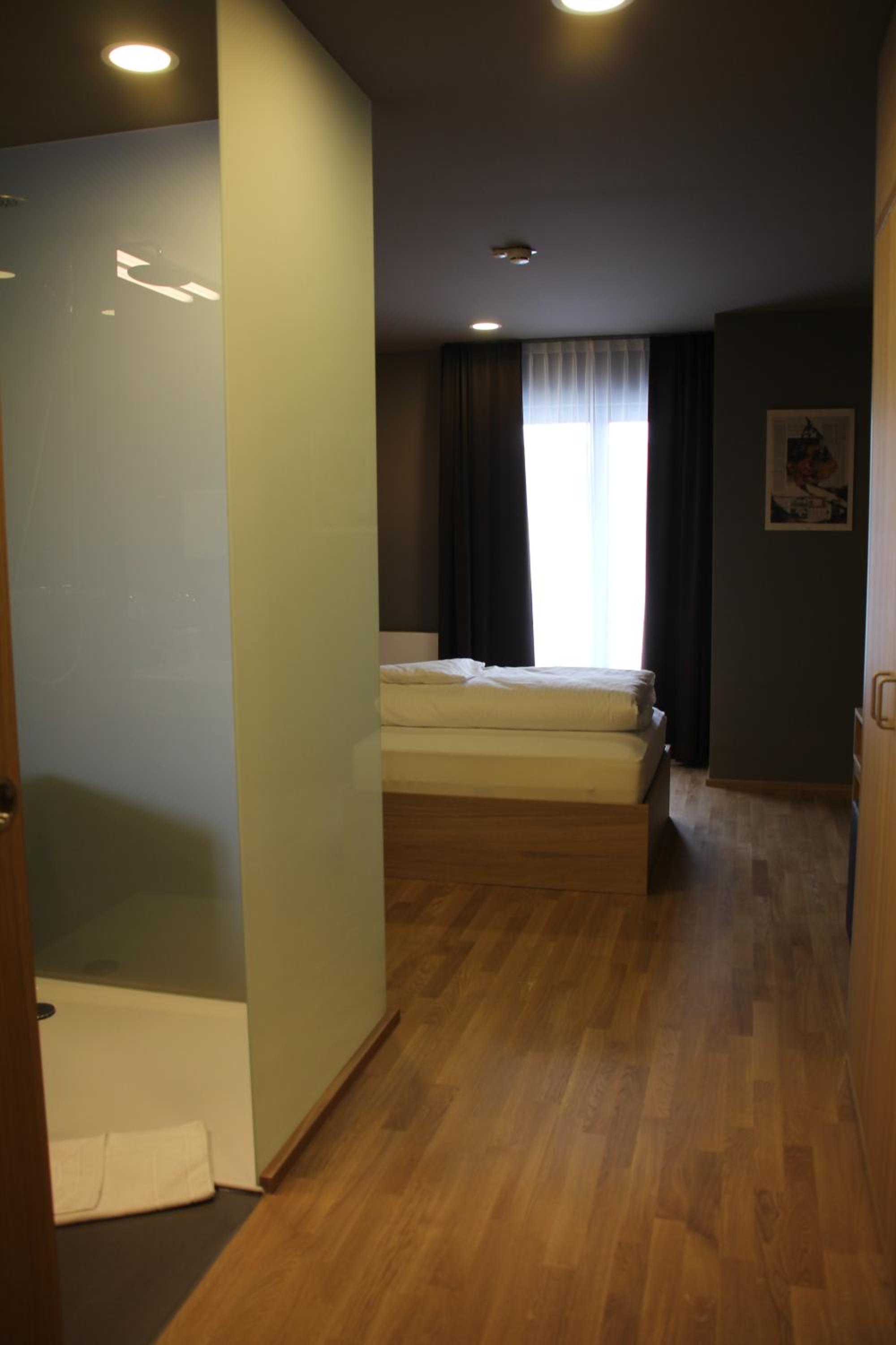 Single Room photo 3