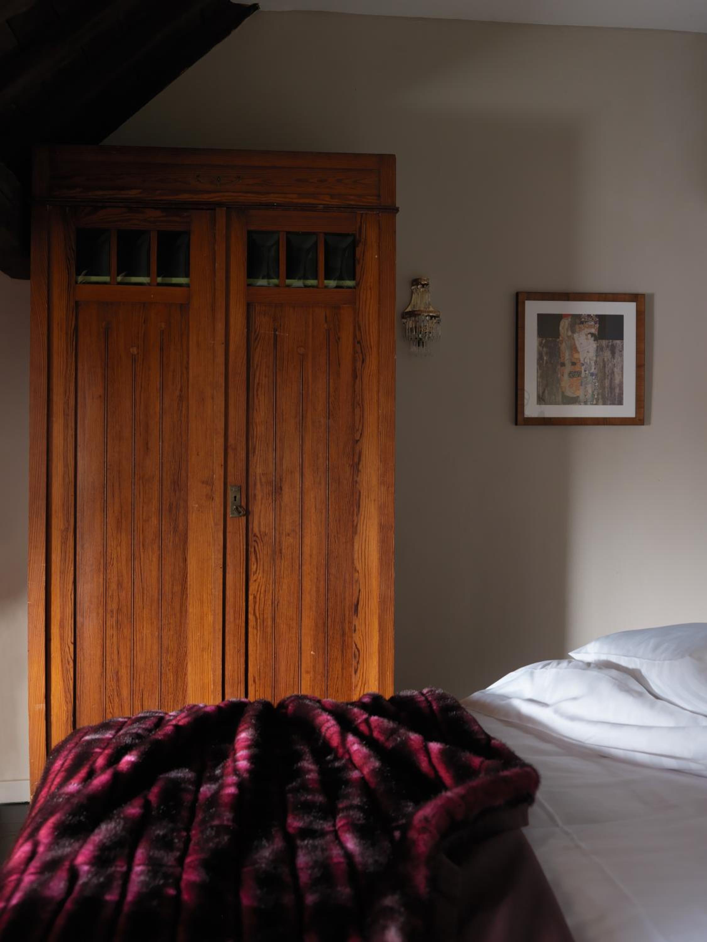 Basic Double or Twin Room - Photo 4