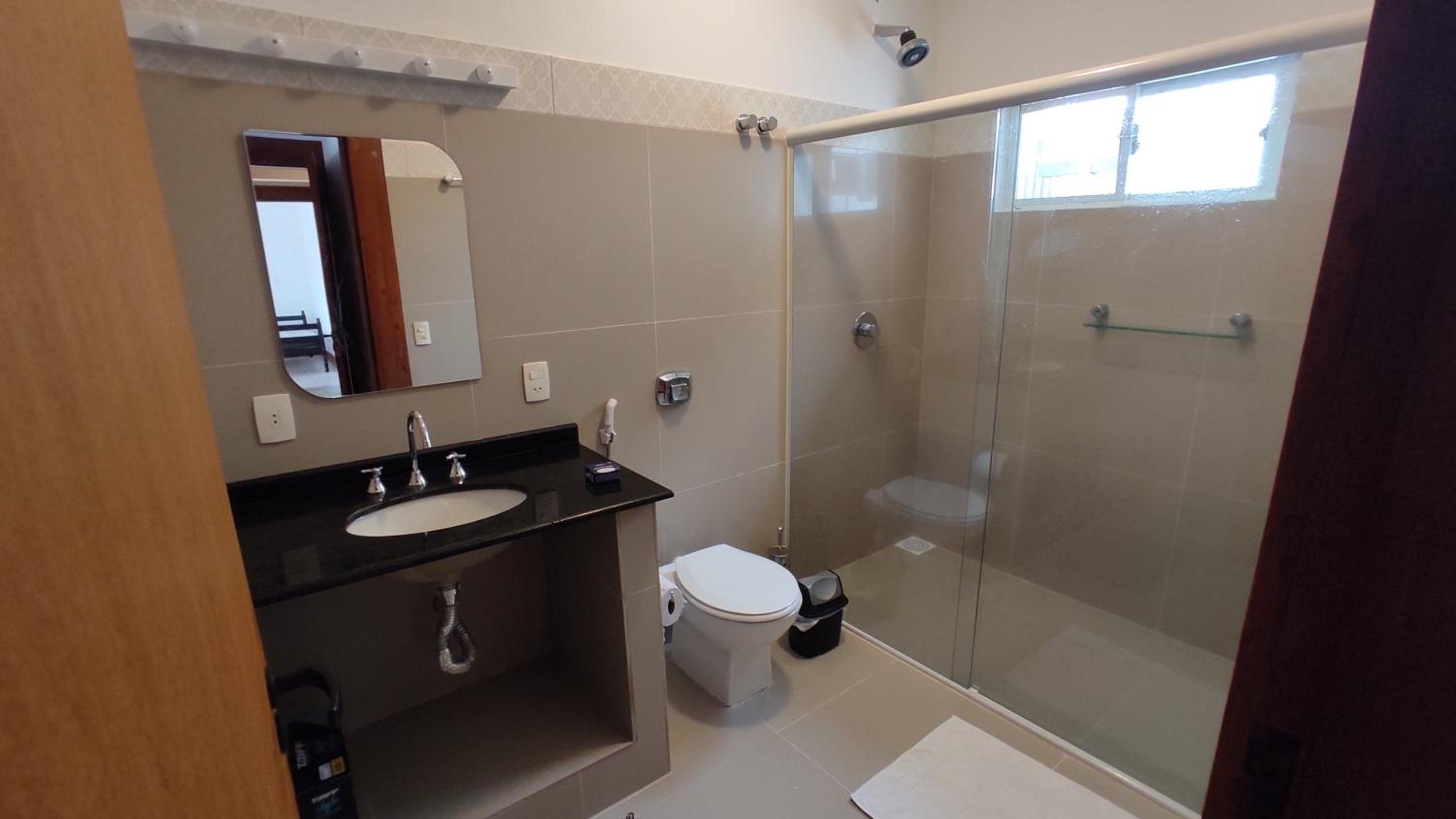 One-Bedroom Suite - Photo 6