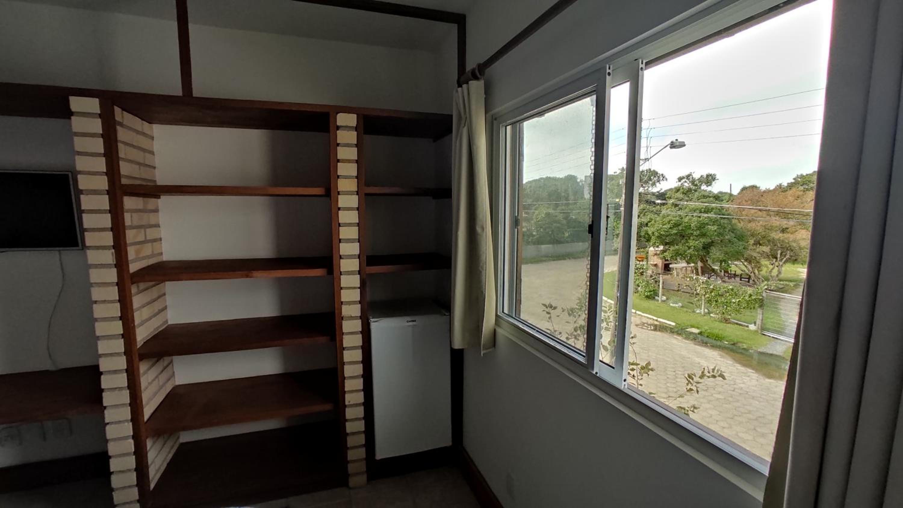 One-Bedroom Suite - Photo 8
