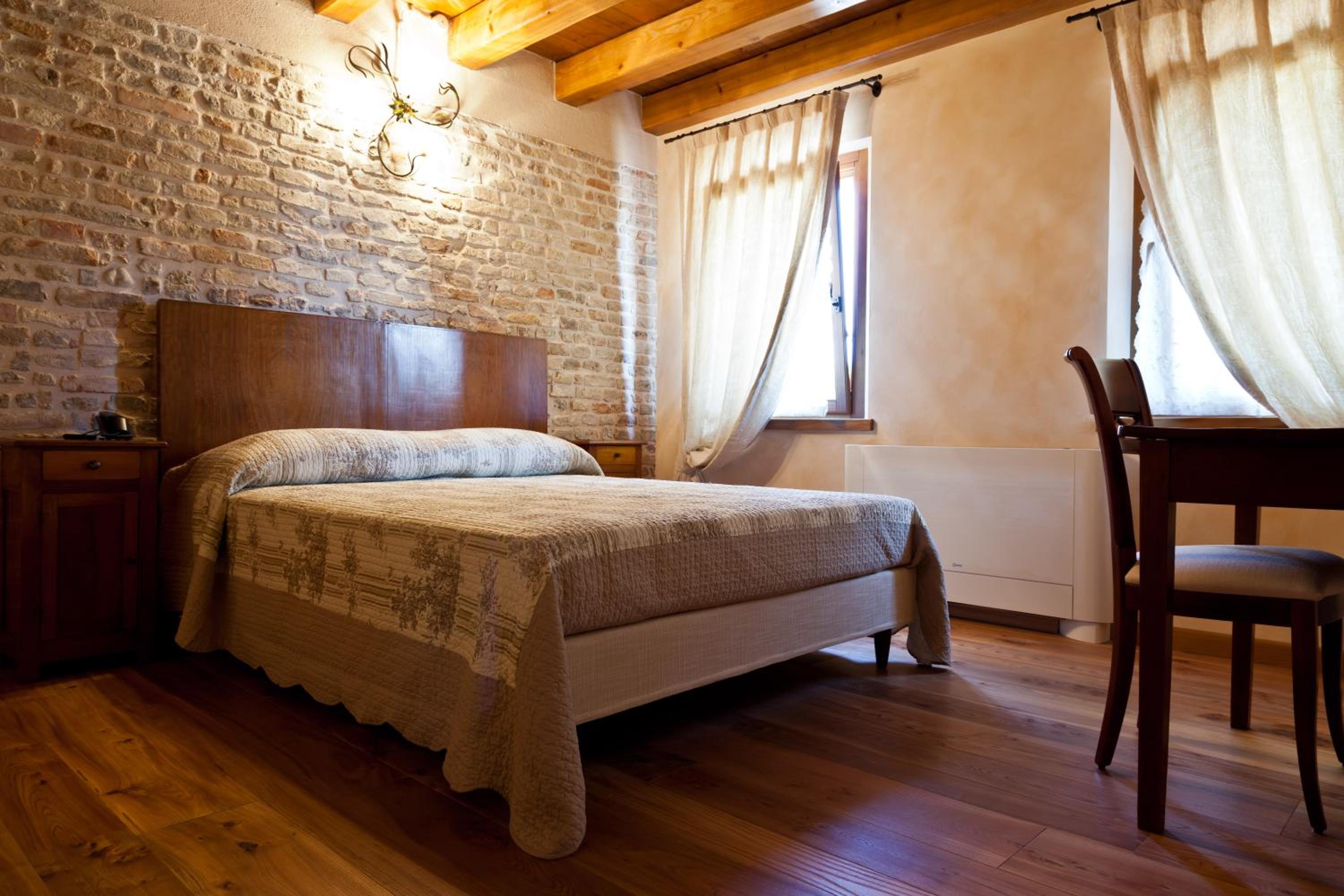 Double Room - Photo 1